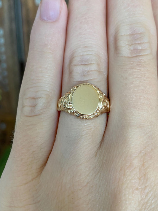 Vintage Solid 12k Yellow Gold Ornate Signet Ring - Size 6