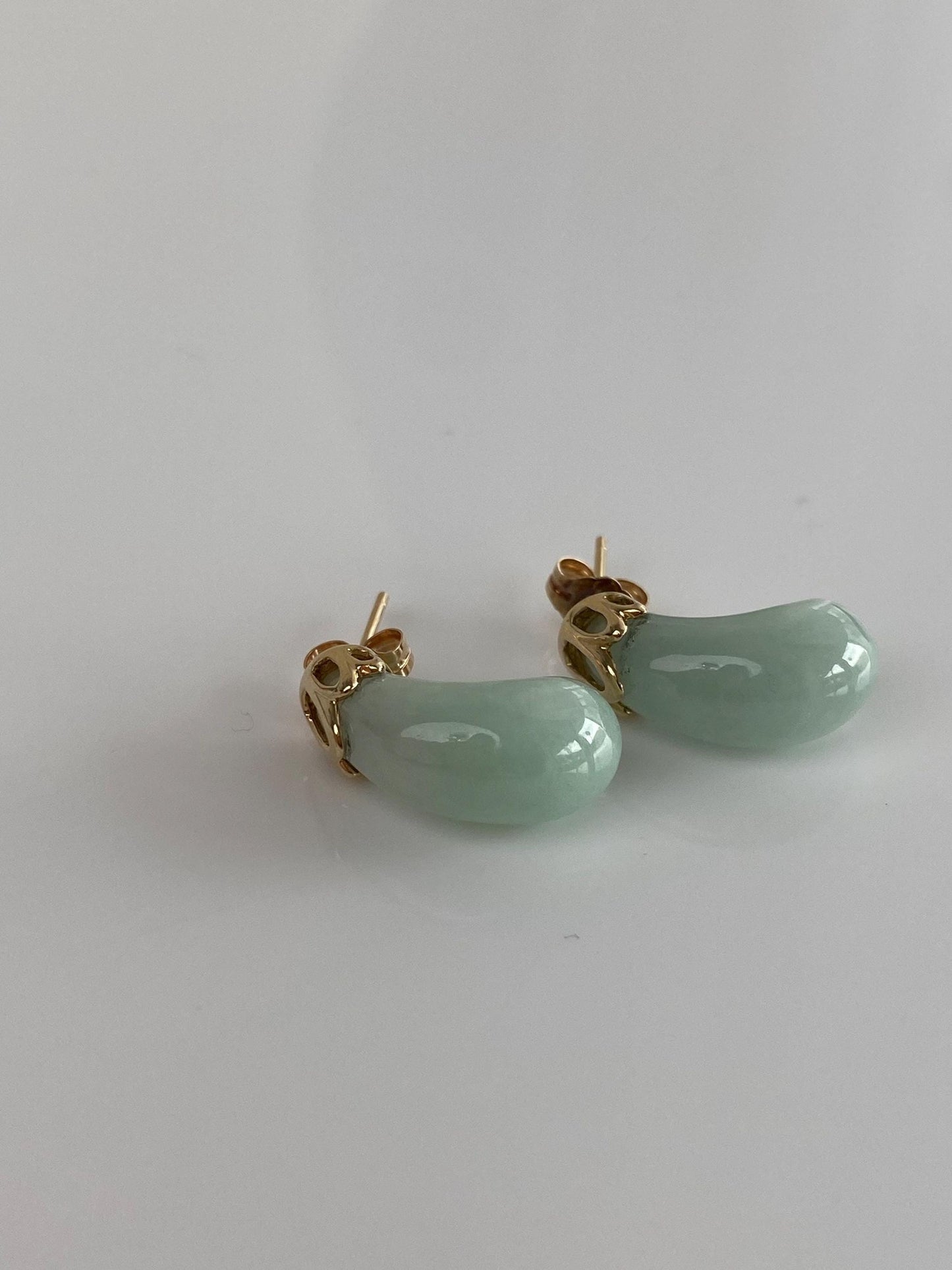 Vintage Solid 14k Yellow Gold Jade Stud Earrings