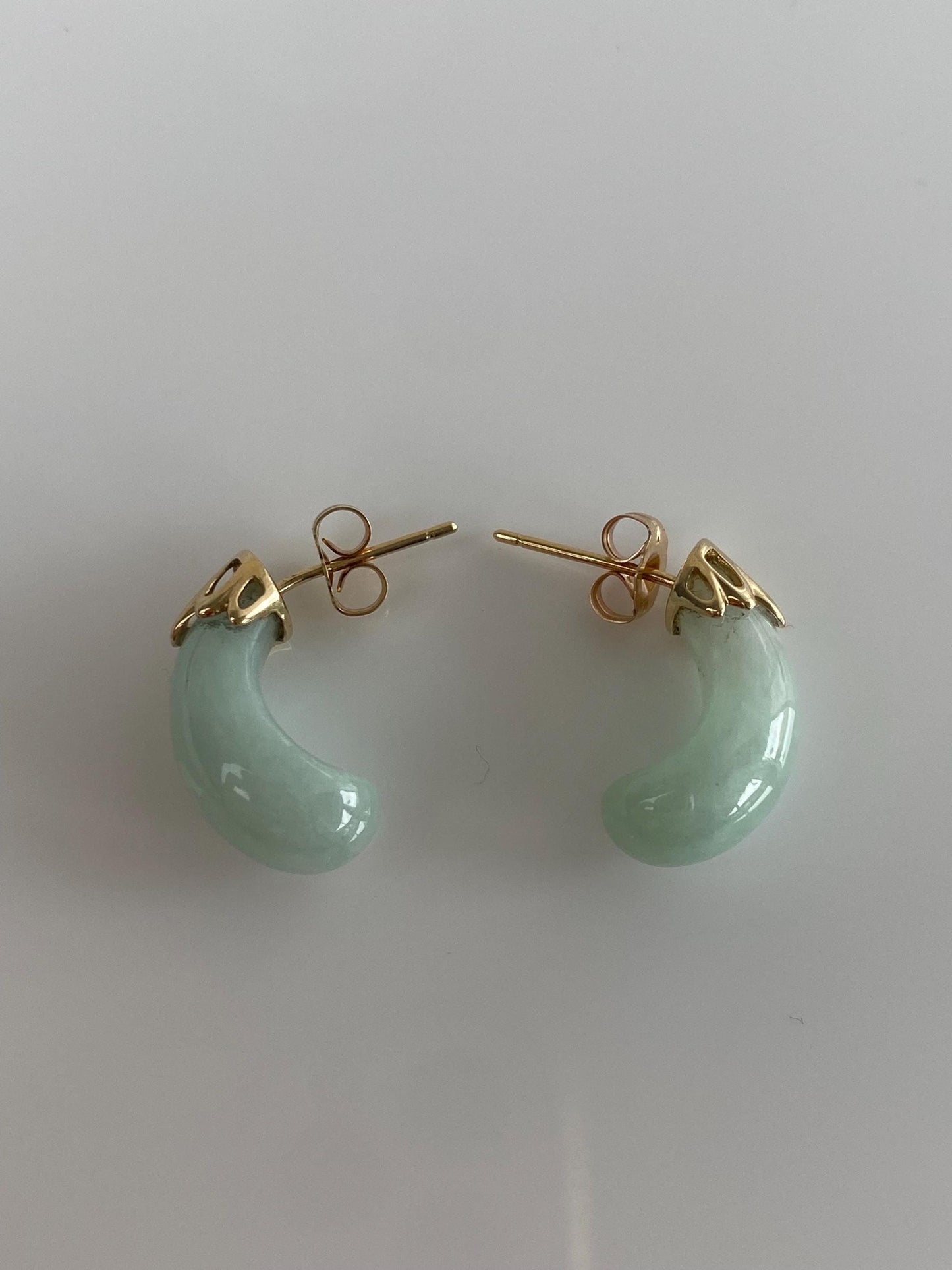 Vintage Solid 14k Yellow Gold Jade Stud Earrings