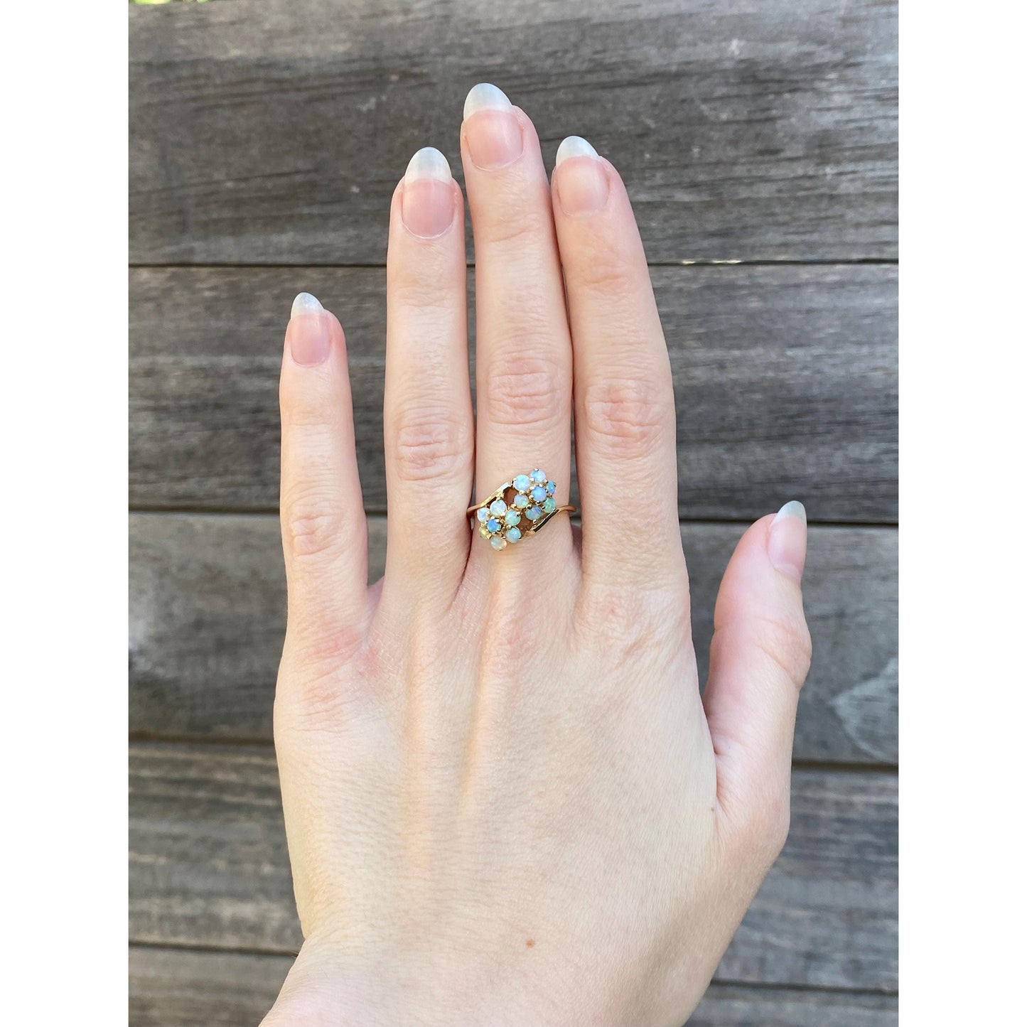 Vintage Solid 10k Yellow Gold Opal Flowers Twist Ring - Size 6.75