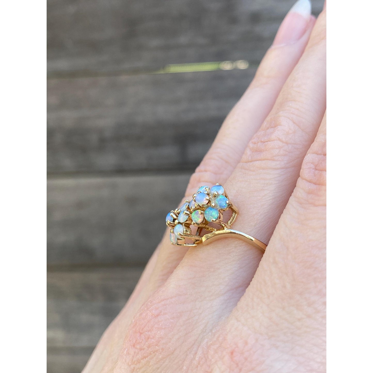 Vintage Solid 10k Yellow Gold Opal Flowers Twist Ring - Size 6.75