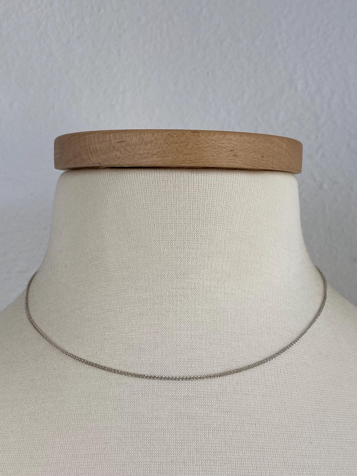 Vintage Solid 10k White Gold Dainty Curb Chain Necklace - 16.25 inches