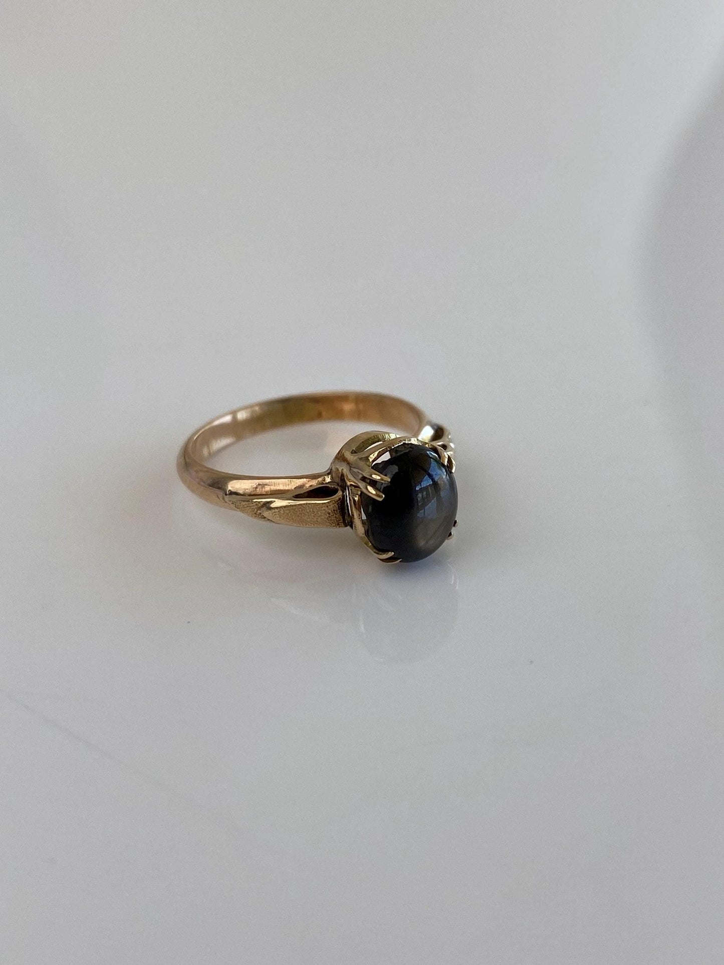 Vintage Solid 10k Yellow Gold Star Sapphire Ring - Size 4