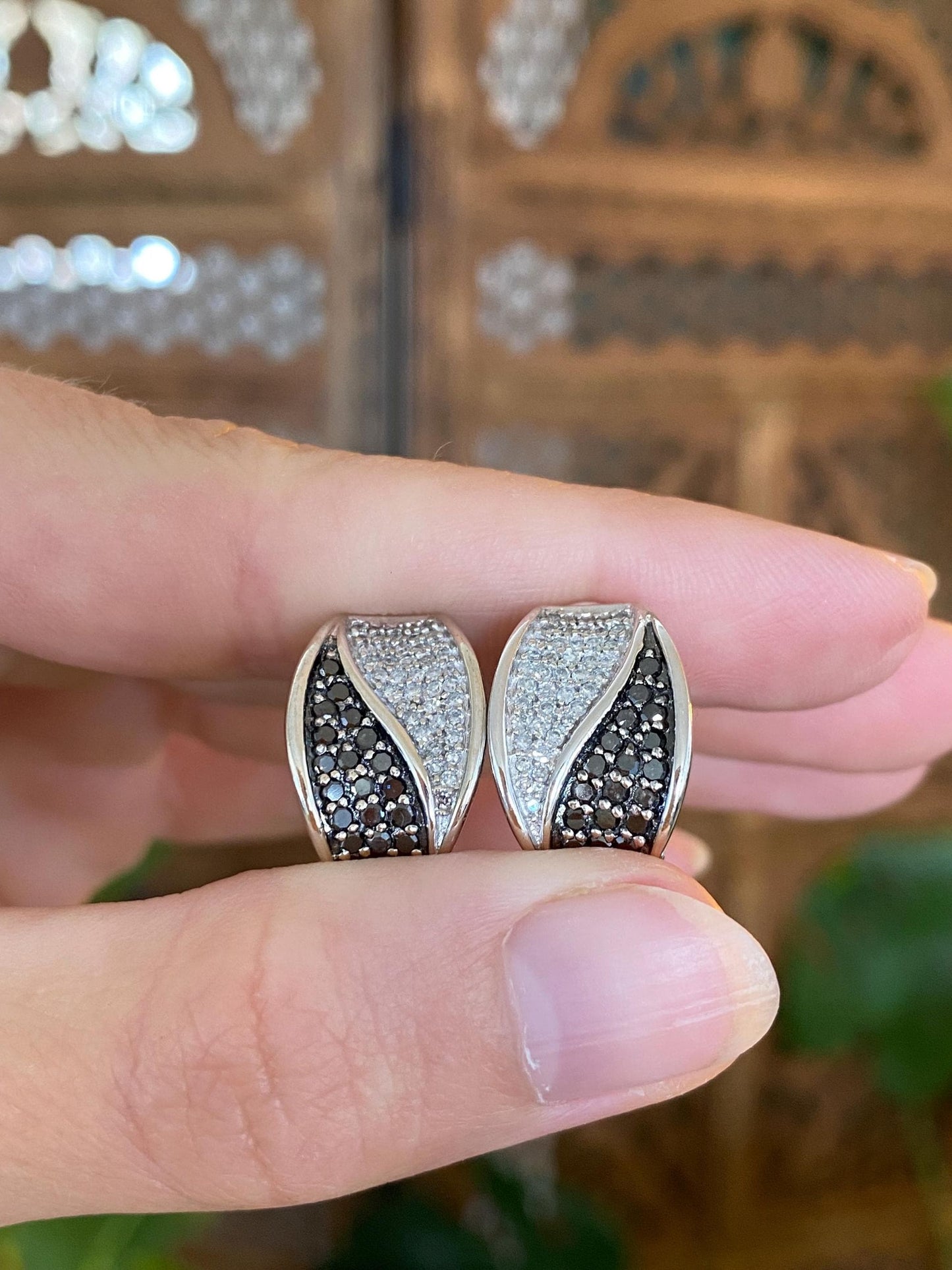 Vintage Solid 14k White Gold Clear Diamond & Hematite Drop Earrings