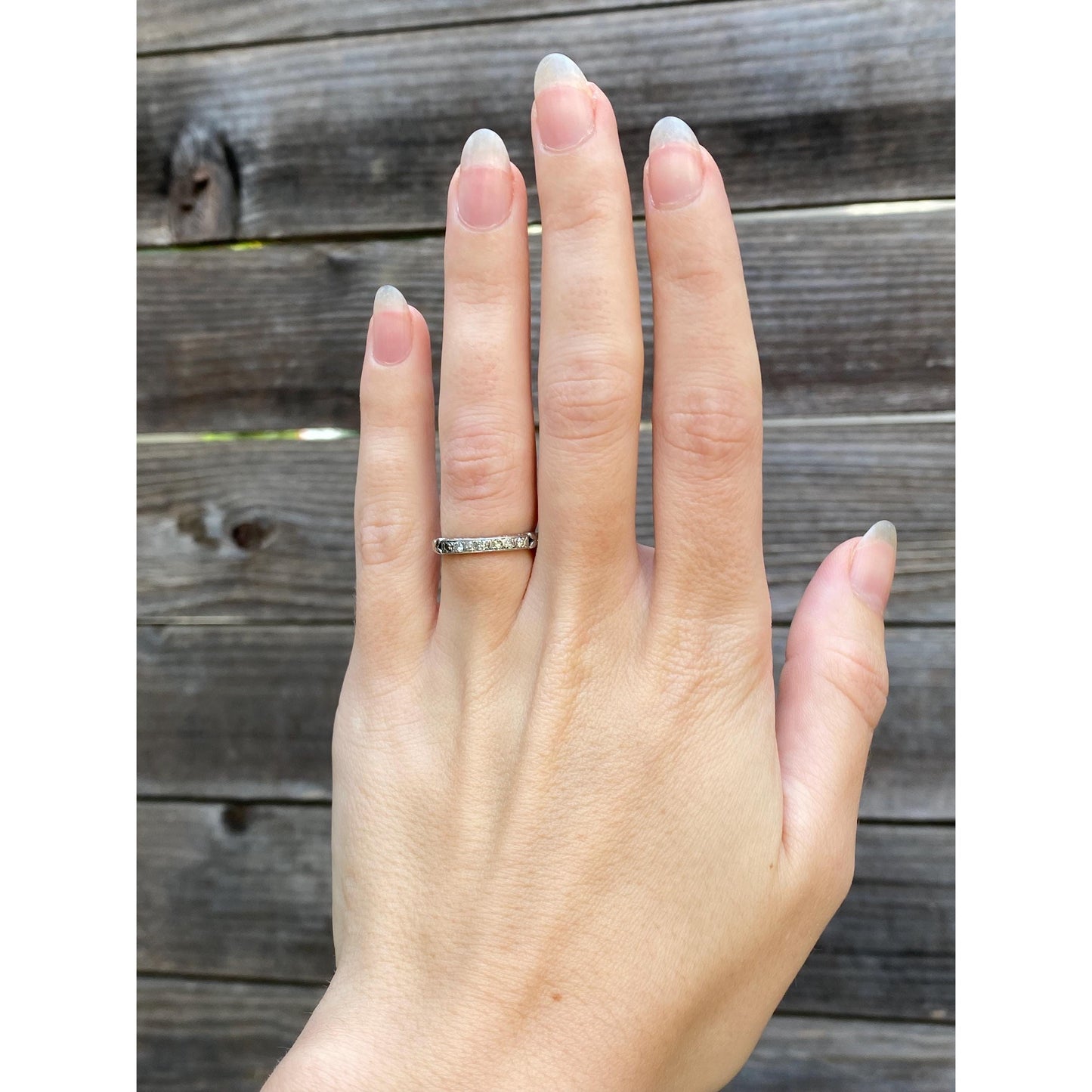 Vintage Solid 18k White Gold Diamond Ring Band - Size 4.75