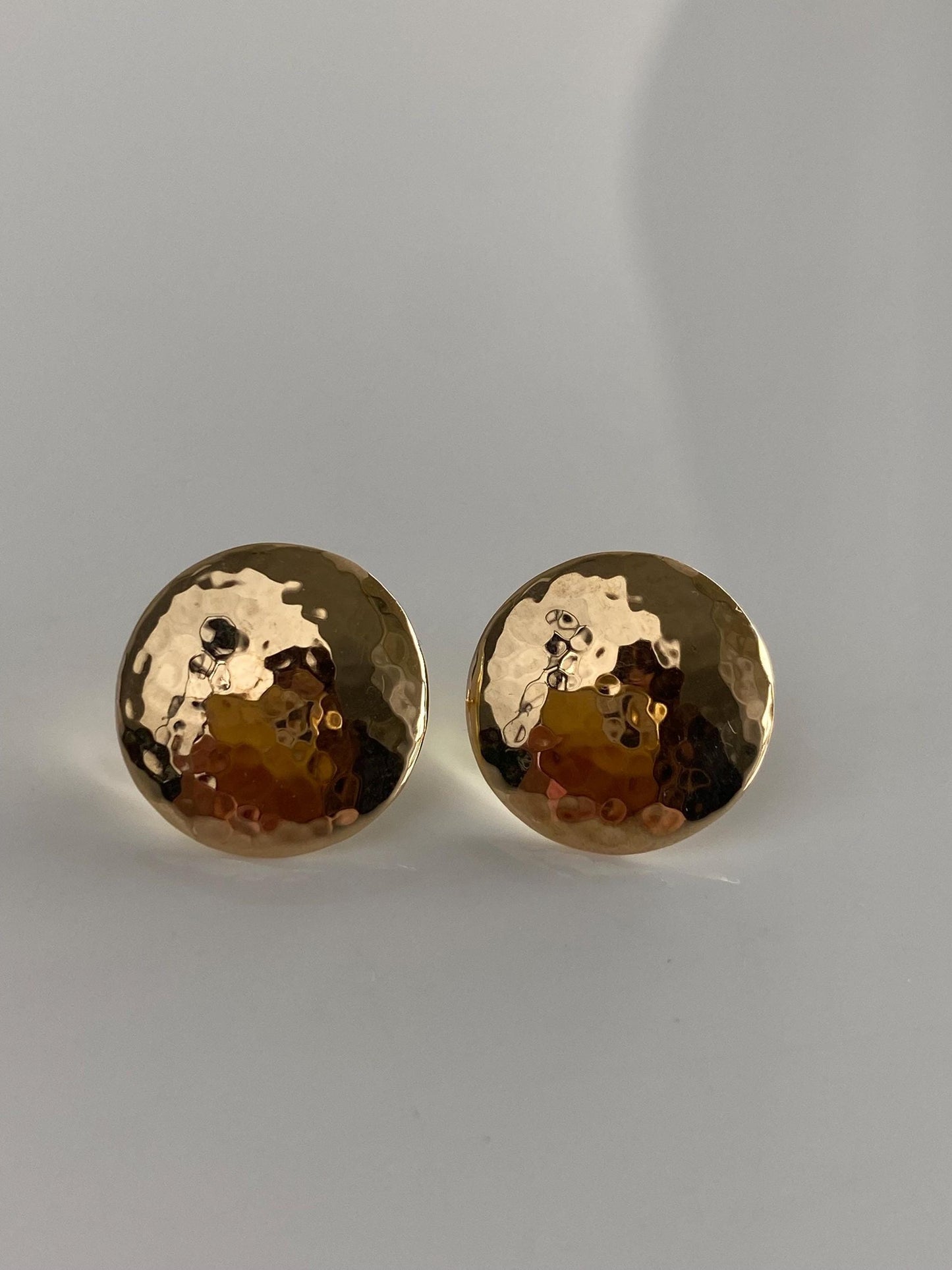 Vintage Solid 14k Yellow Gold Hammered Texture Circle Stud Earrings