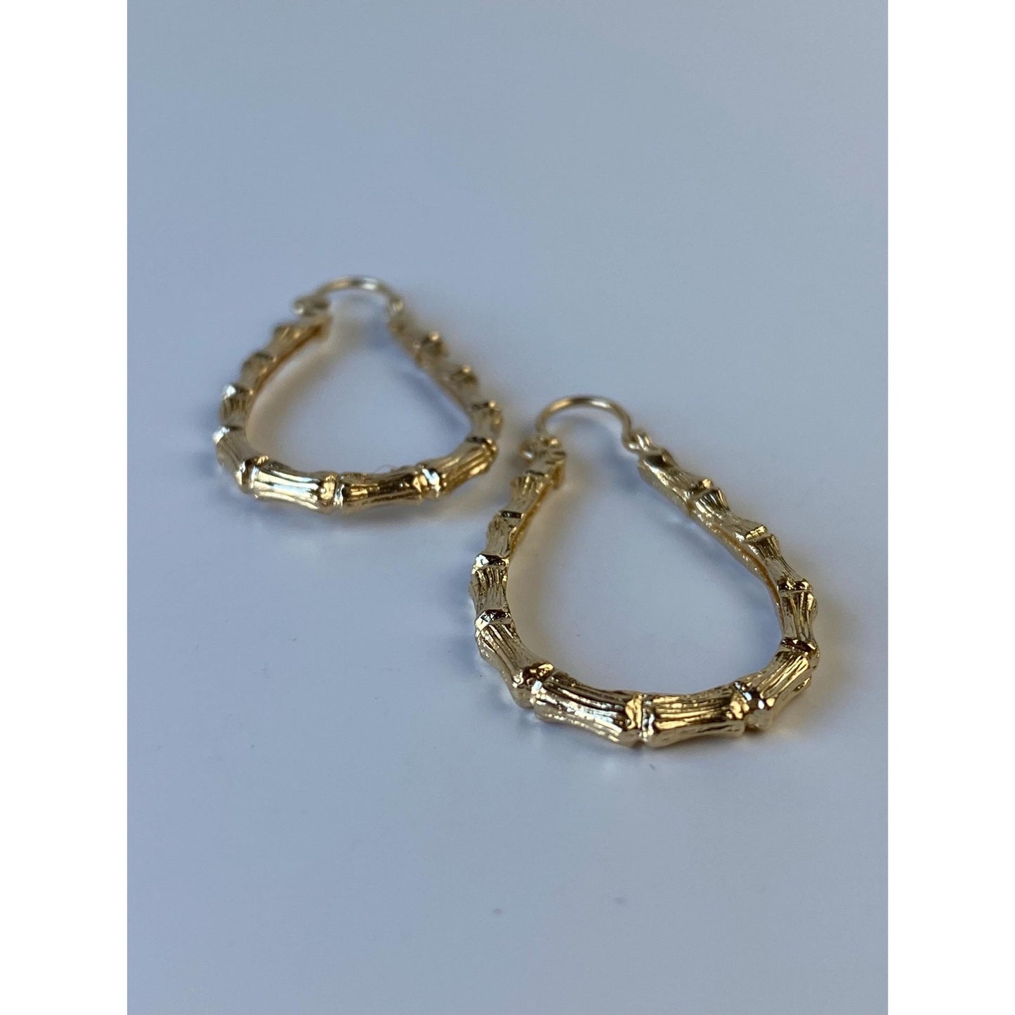Vintage Solid 14k Yellow Gold Bamboo Teardrop Hoop Earrings