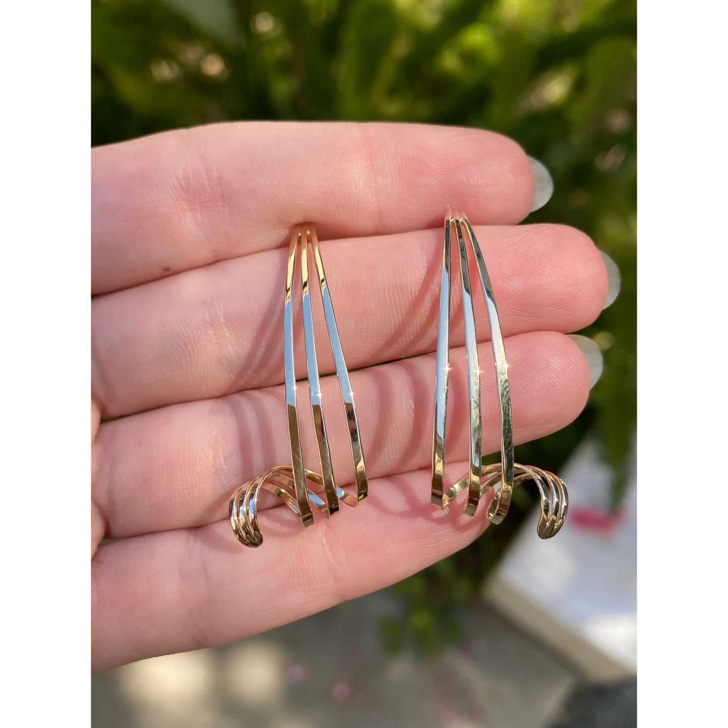 Vintage Solid 14k Yellow Gold Spiral Stud Earrings