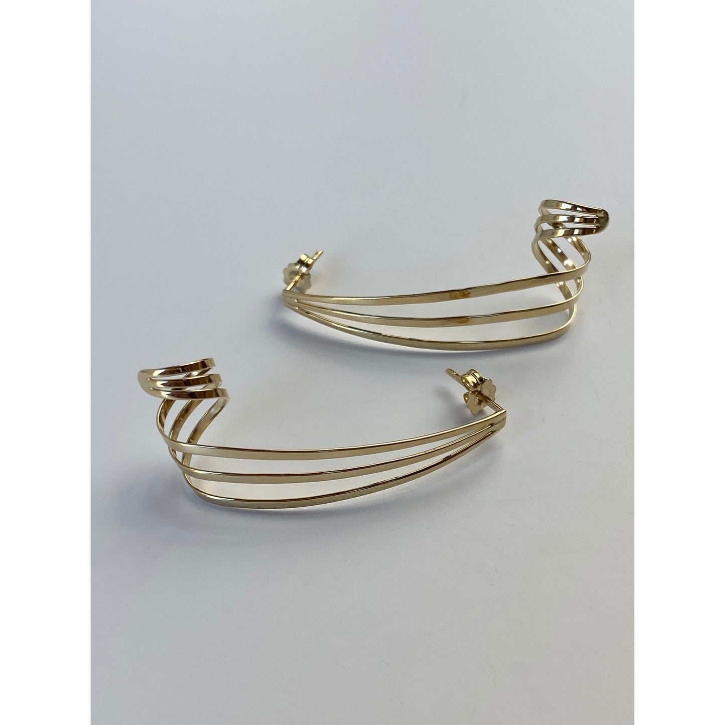 Vintage Solid 14k Yellow Gold Spiral Stud Earrings