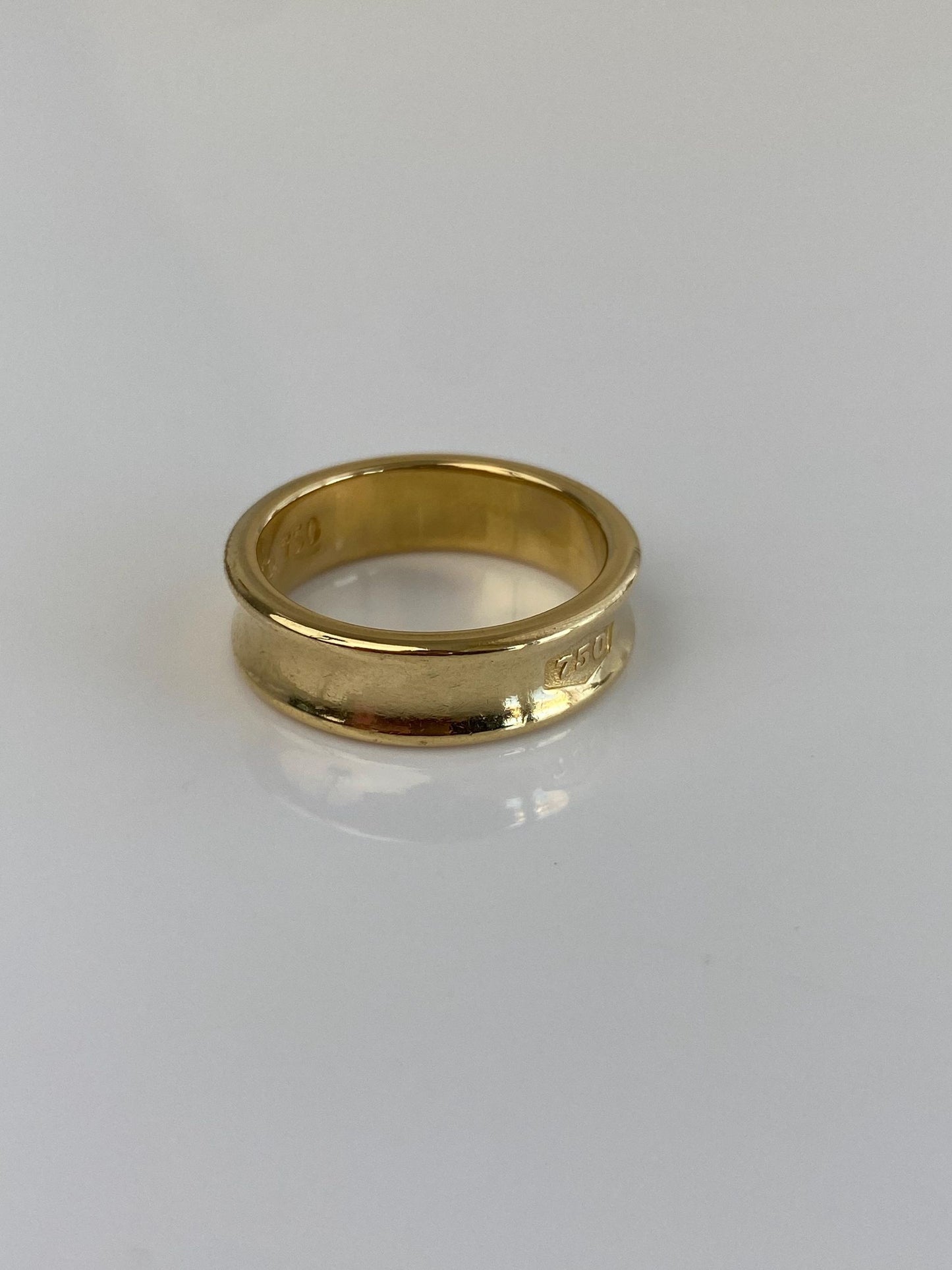 Tiffany & Co. Vintage Solid 18k Yellow Gold 1837 Ring Band - Size 7.75