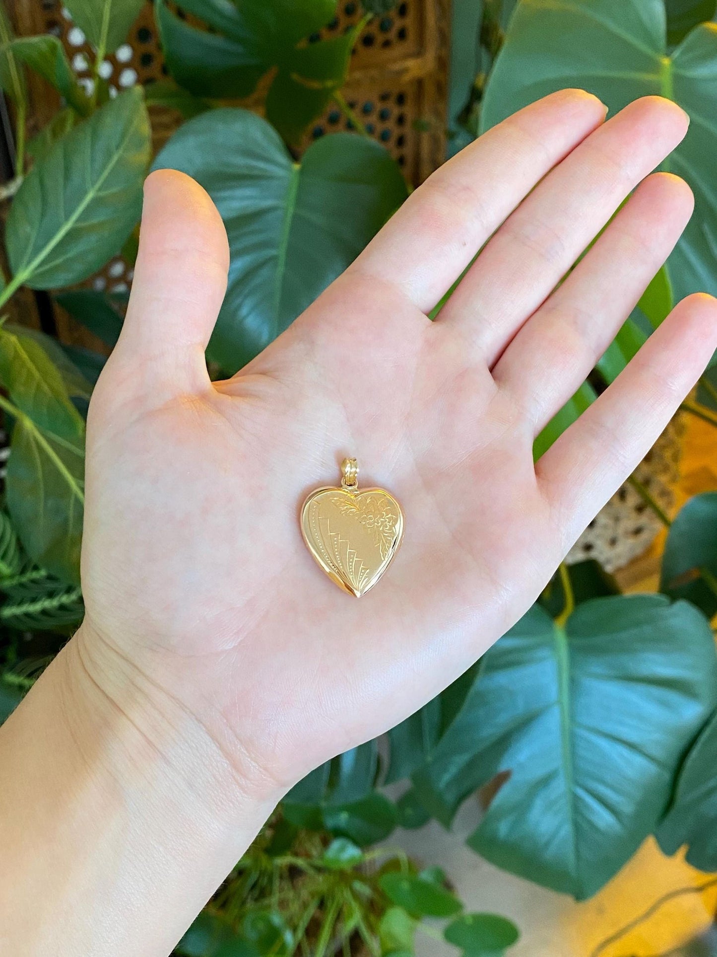 Vintage Solid 14k Rosey Gold Engraved Floral Heart Locket Charm