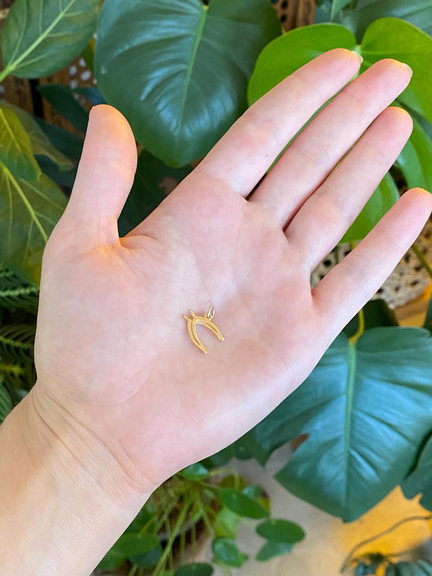 Vintage 10k Yellow Gold Double Wishbone Charm