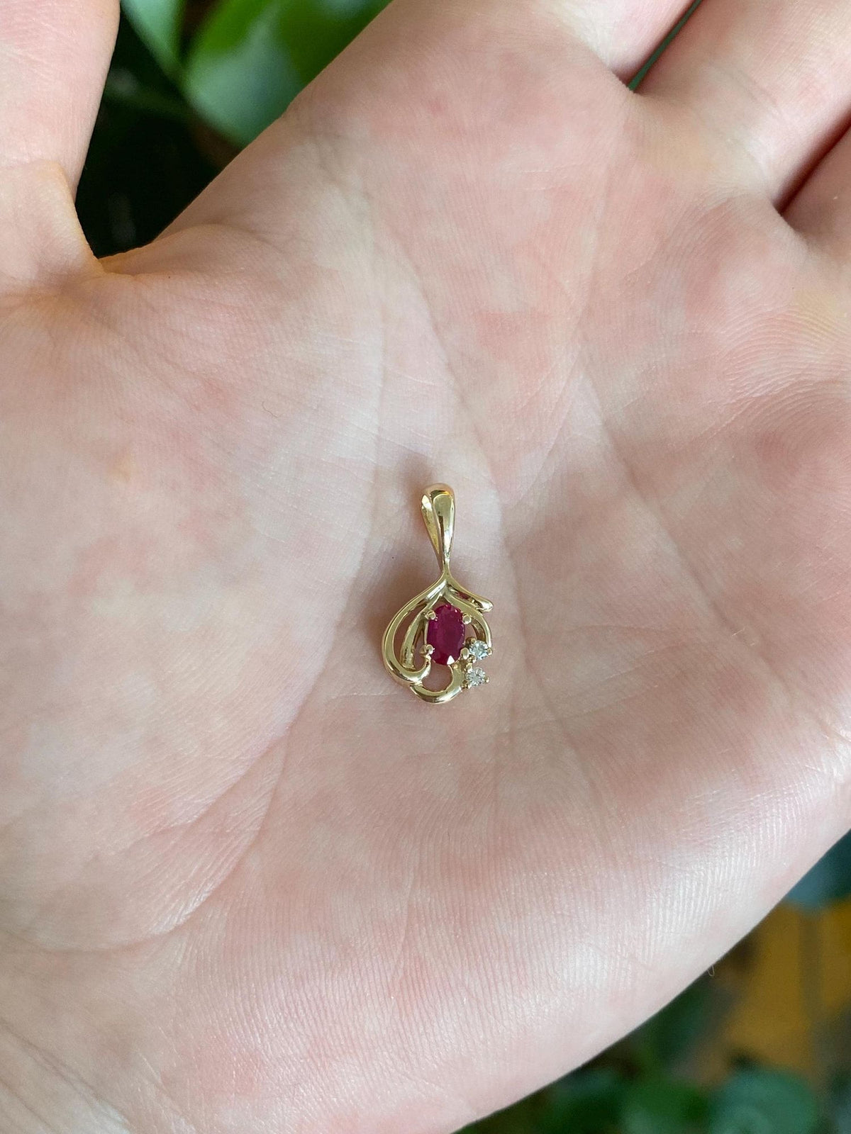 Vintage Solid 14k Yellow Gold Ruby Diamonds Charm