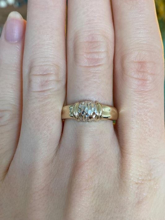 Vintage Solid 14k White & Yellow Gold Diamond Cut Ring Band - Size 7.75