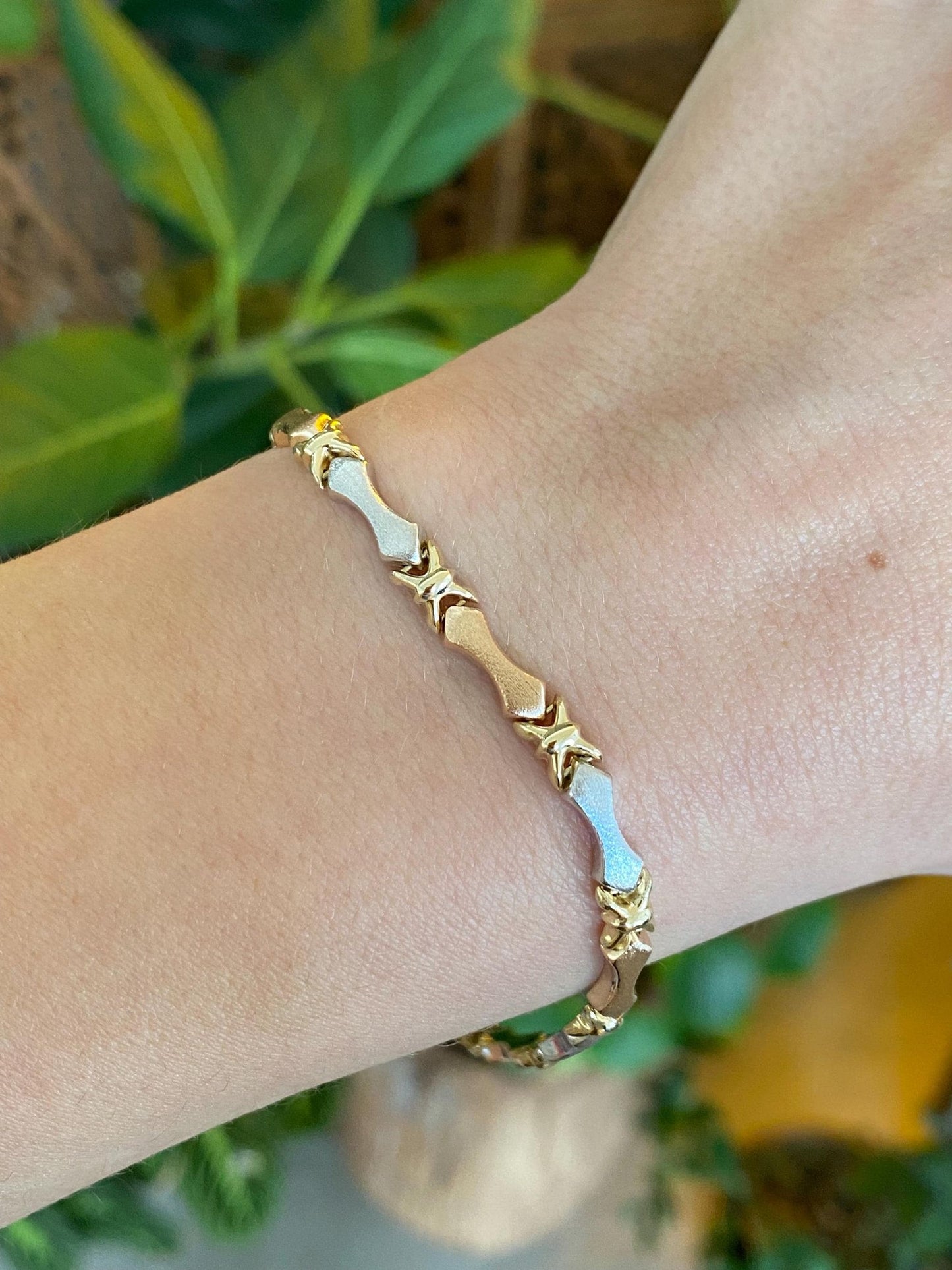 Vintage 14k Tri Tone Gold Link Bracelet - 7.25 inches