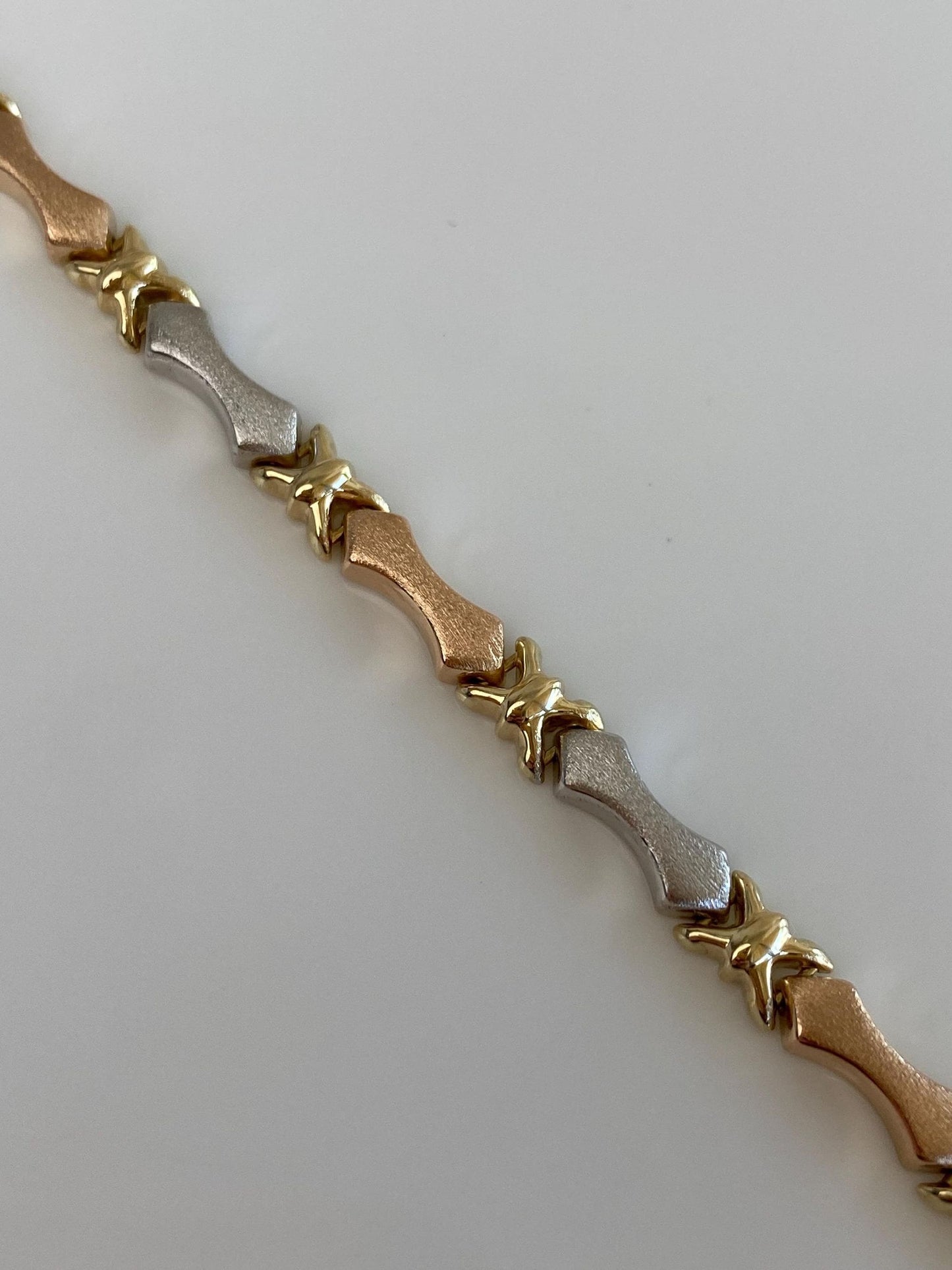 Vintage 14k Tri Tone Gold Link Bracelet - 7.25 inches