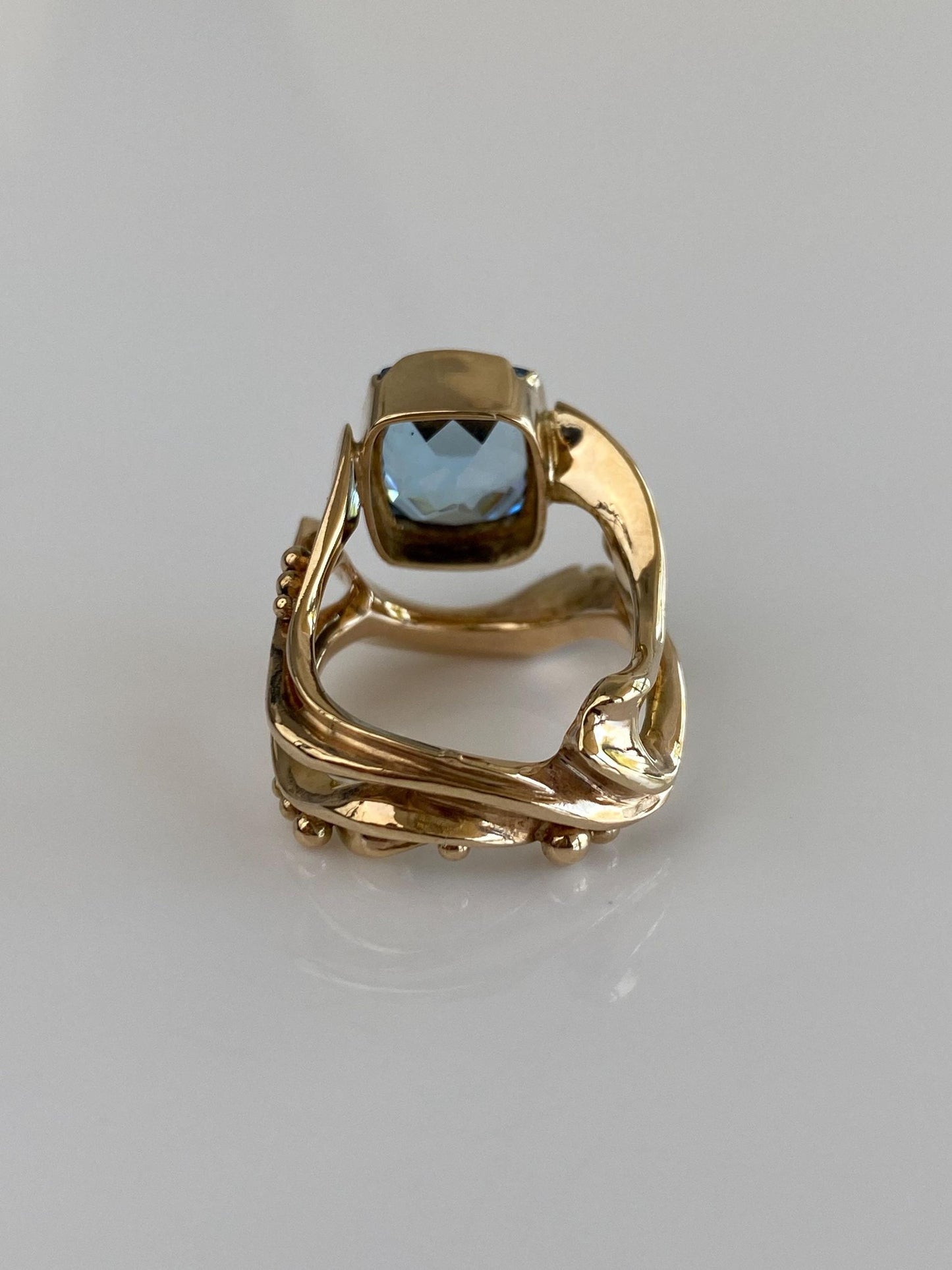 Vintage Solid 14k Yellow Gold Aquamarine Fancy Ring Band - Size 3.5