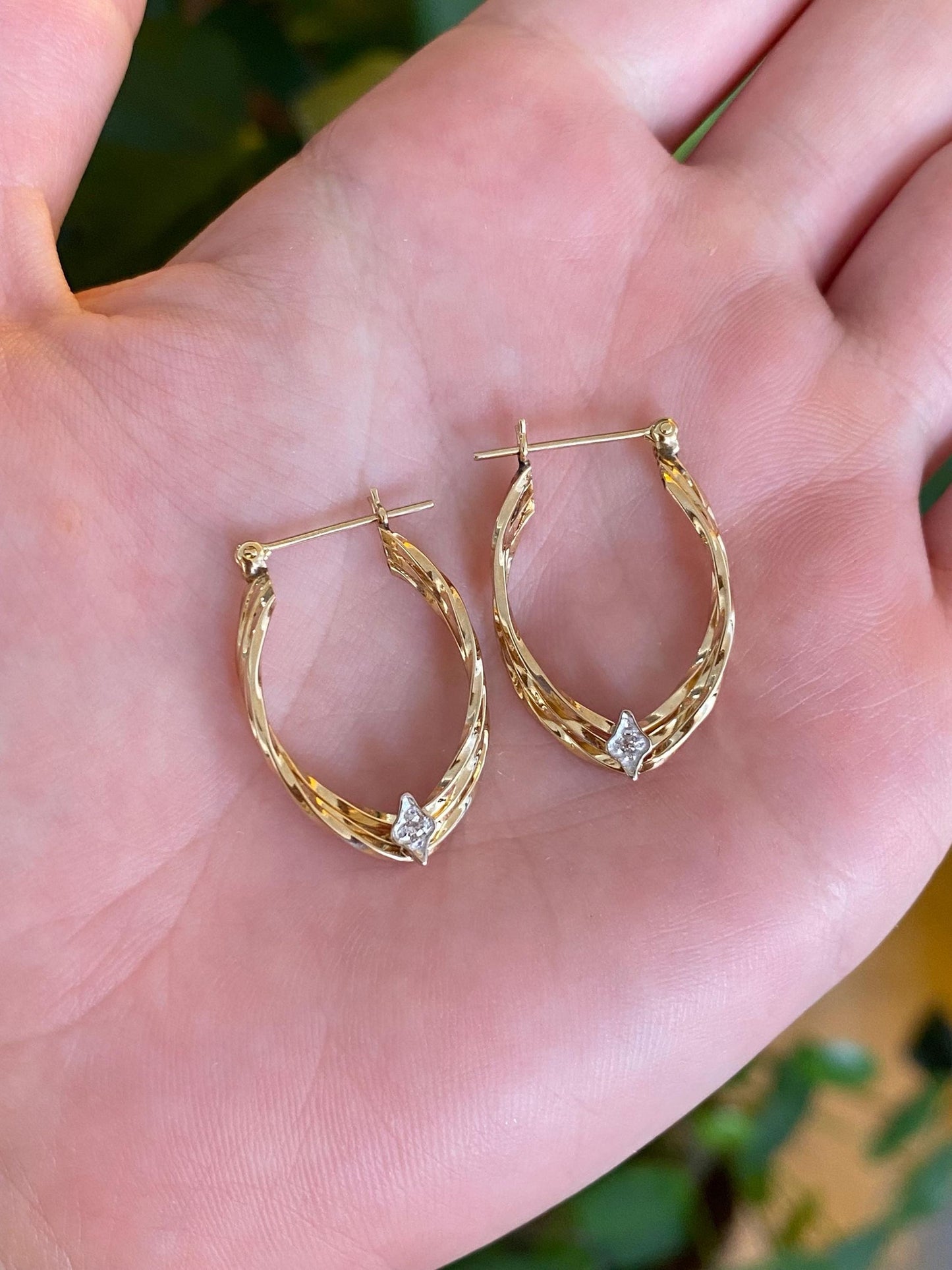 Vintage 14k White & Yellow Gold Diamond Twist Chevron Hoop Earrings