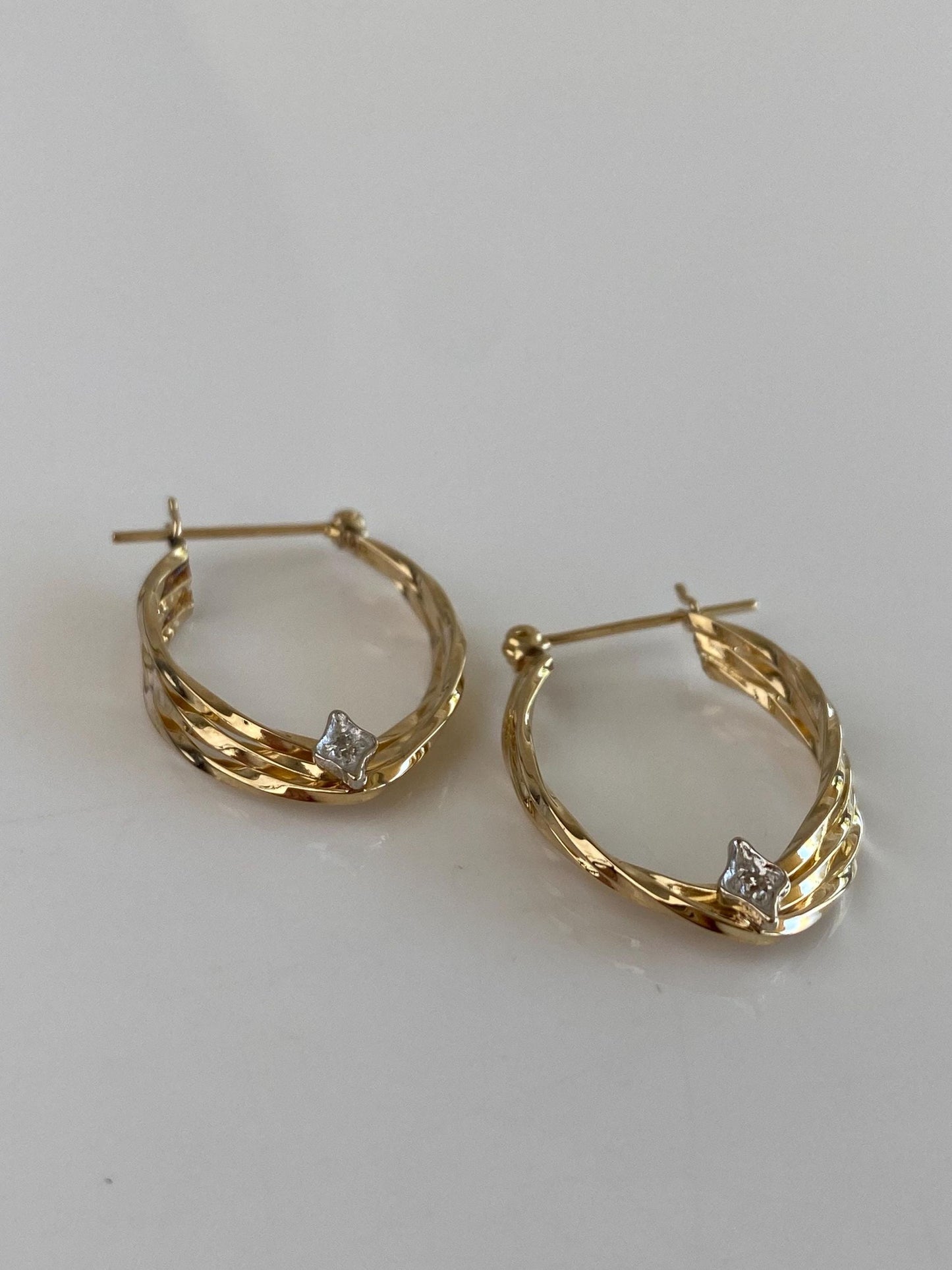 Vintage 14k White & Yellow Gold Diamond Twist Chevron Hoop Earrings