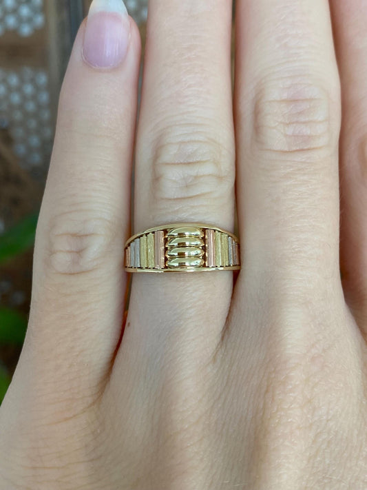 Vintage Solid 14k Tri Tone Gold Mesh Ring Band - Size 5.25