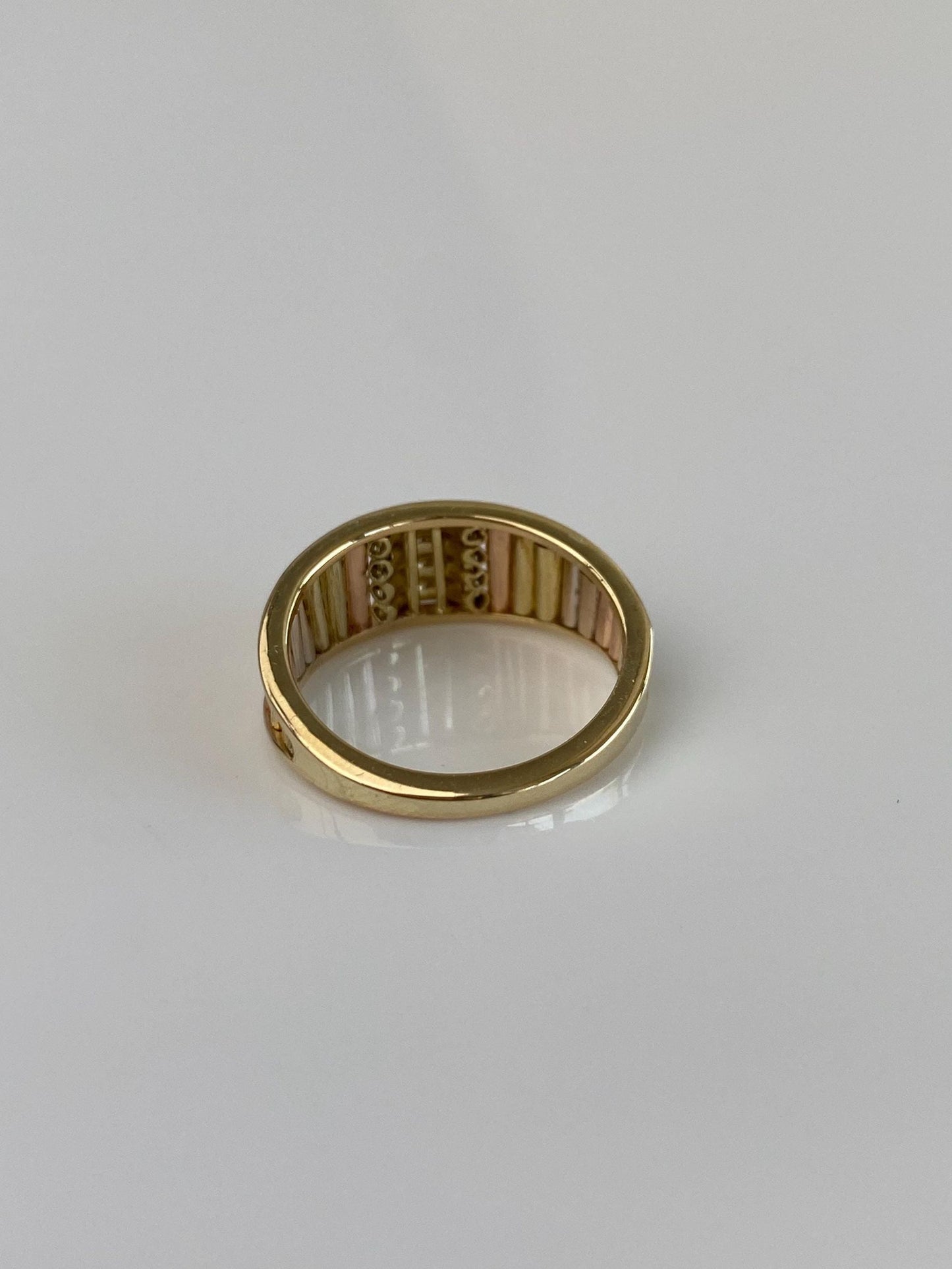 Vintage Solid 14k Tri Tone Gold Mesh Ring Band - Size 5.25
