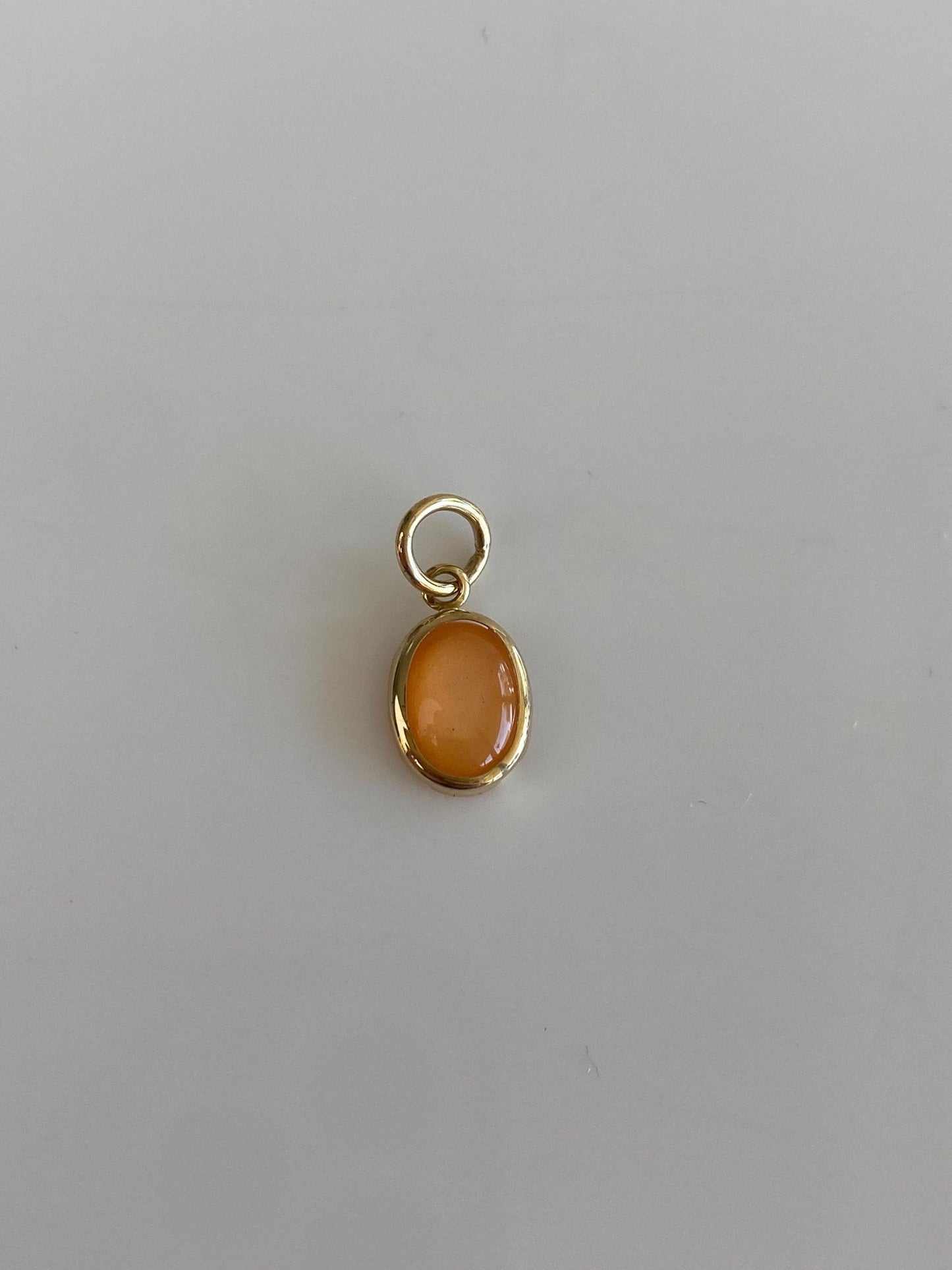 Vintage Solid 14k Yellow Gold Orange Cover Mother Of Pearl Charm