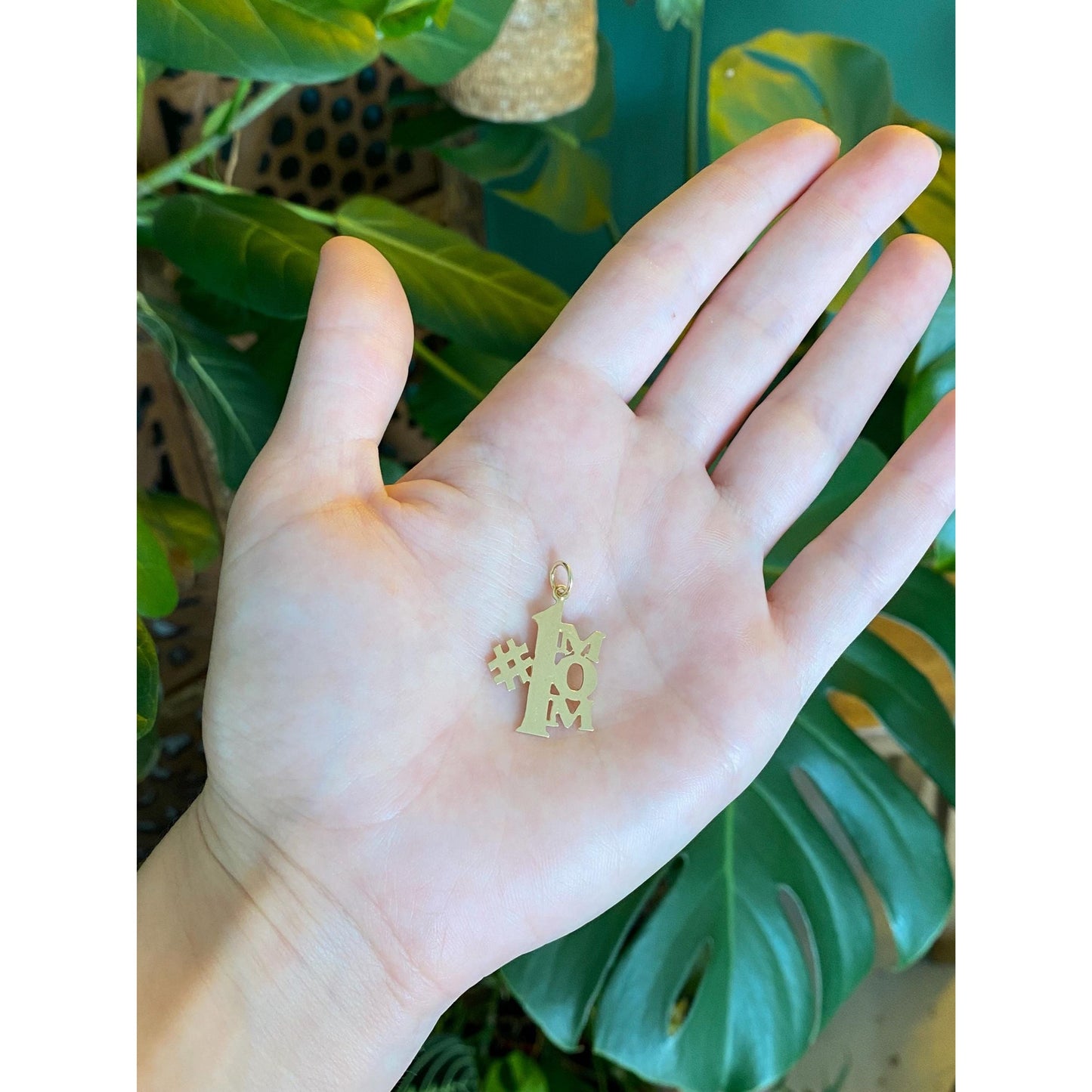 Vintage Solid 14k Yellow Gold #1 Mom Charm