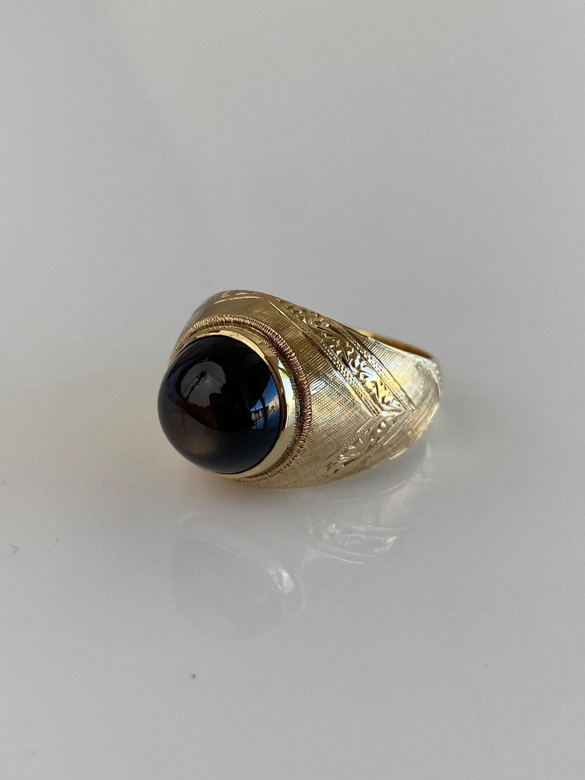 Vintage Solid 10k Yellow Gold Star Sapphire Designed Signet Ring - Size 10