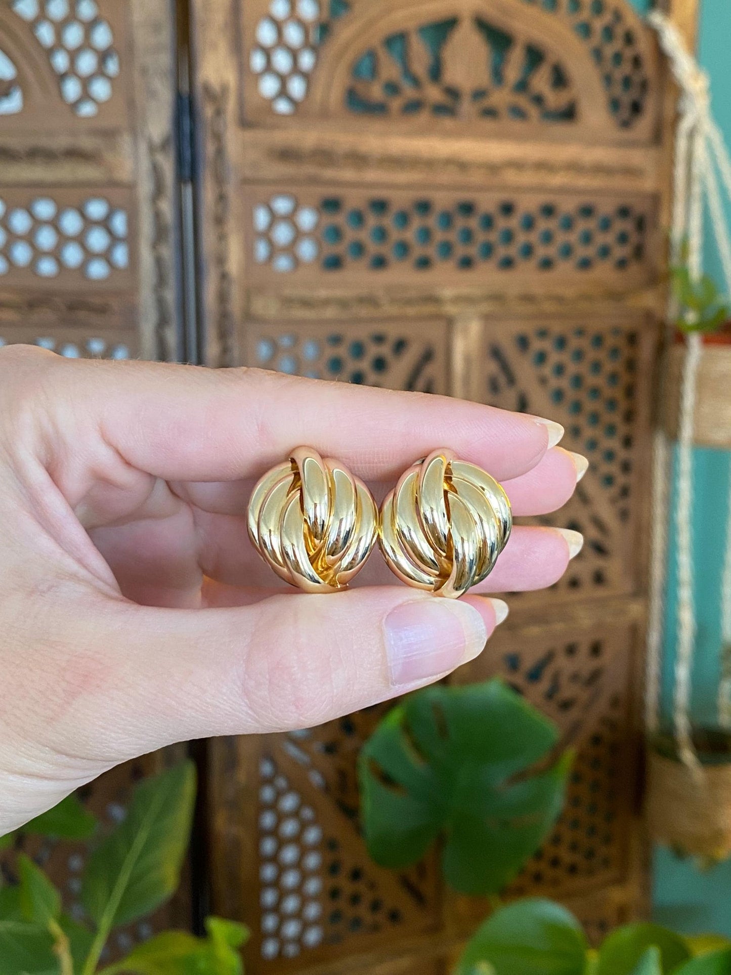 Vintage 14k Yellow Gold Large Knot Style Stud Earrings