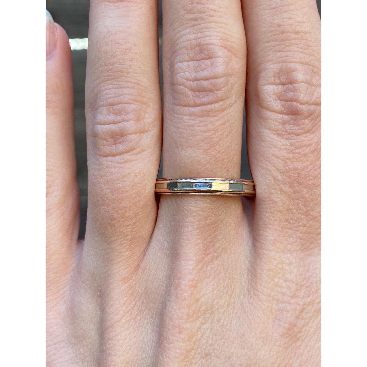 Vintage Solid 14k White & Yellow Gold Faceted Milgrain Ring Band - Size 10.5