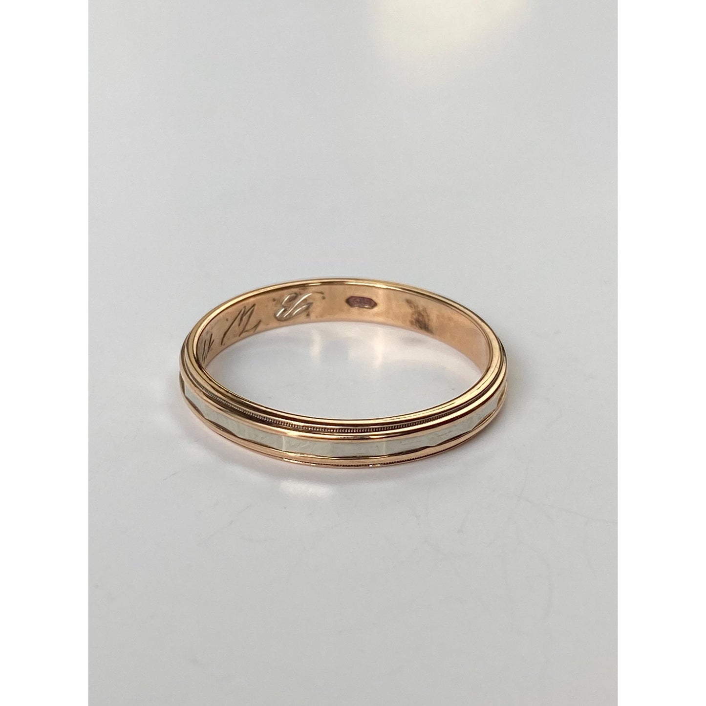 Vintage Solid 14k White & Yellow Gold Faceted Milgrain Ring Band - Size 10.5