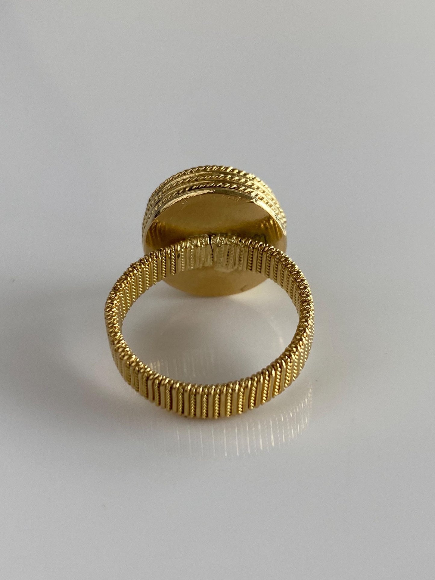 Vintage Solid 18k Yellow Gold Filigree Granuales Ring - Size 6.75
