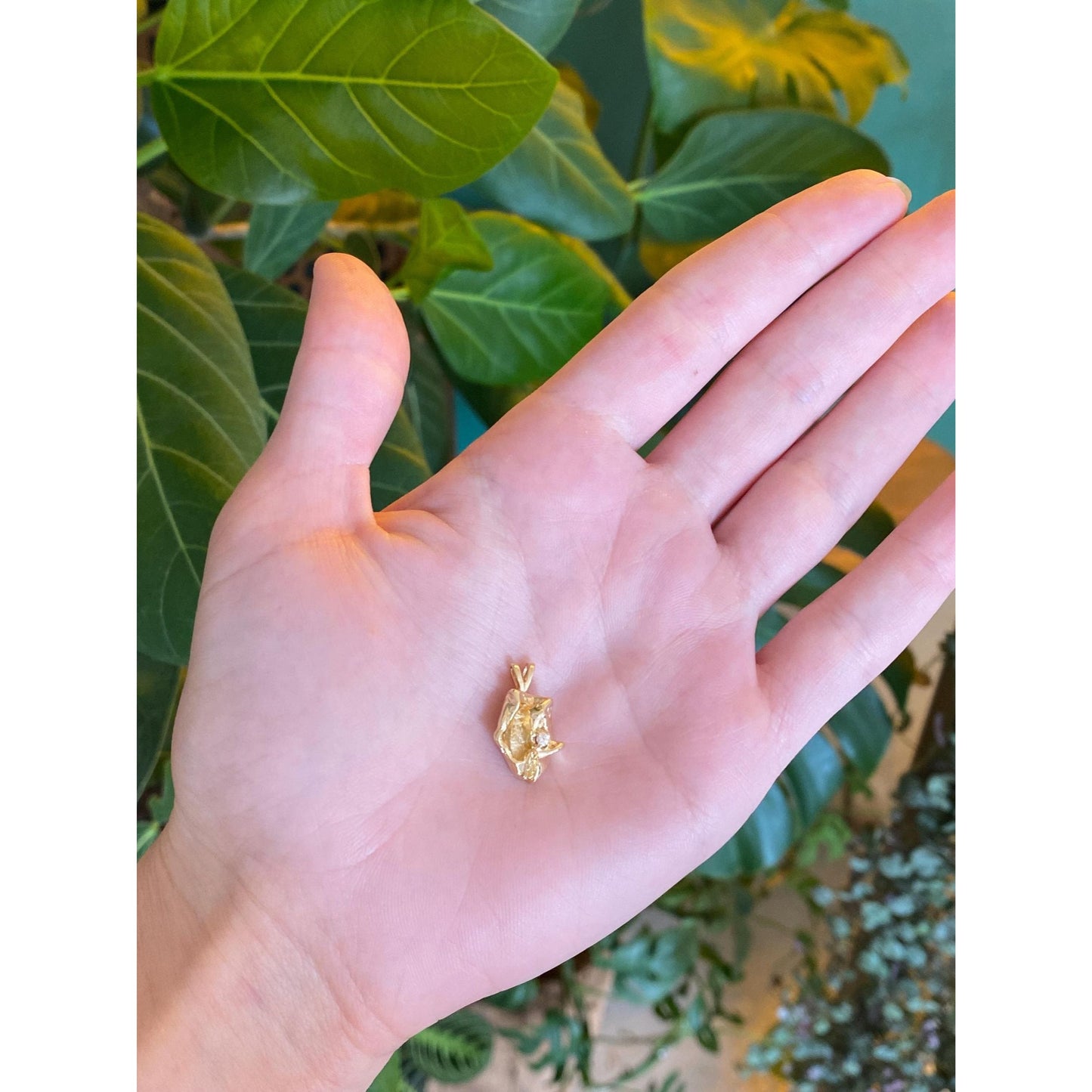 Vintage Solid 14k Yellow Gold Diamond Organic Charm