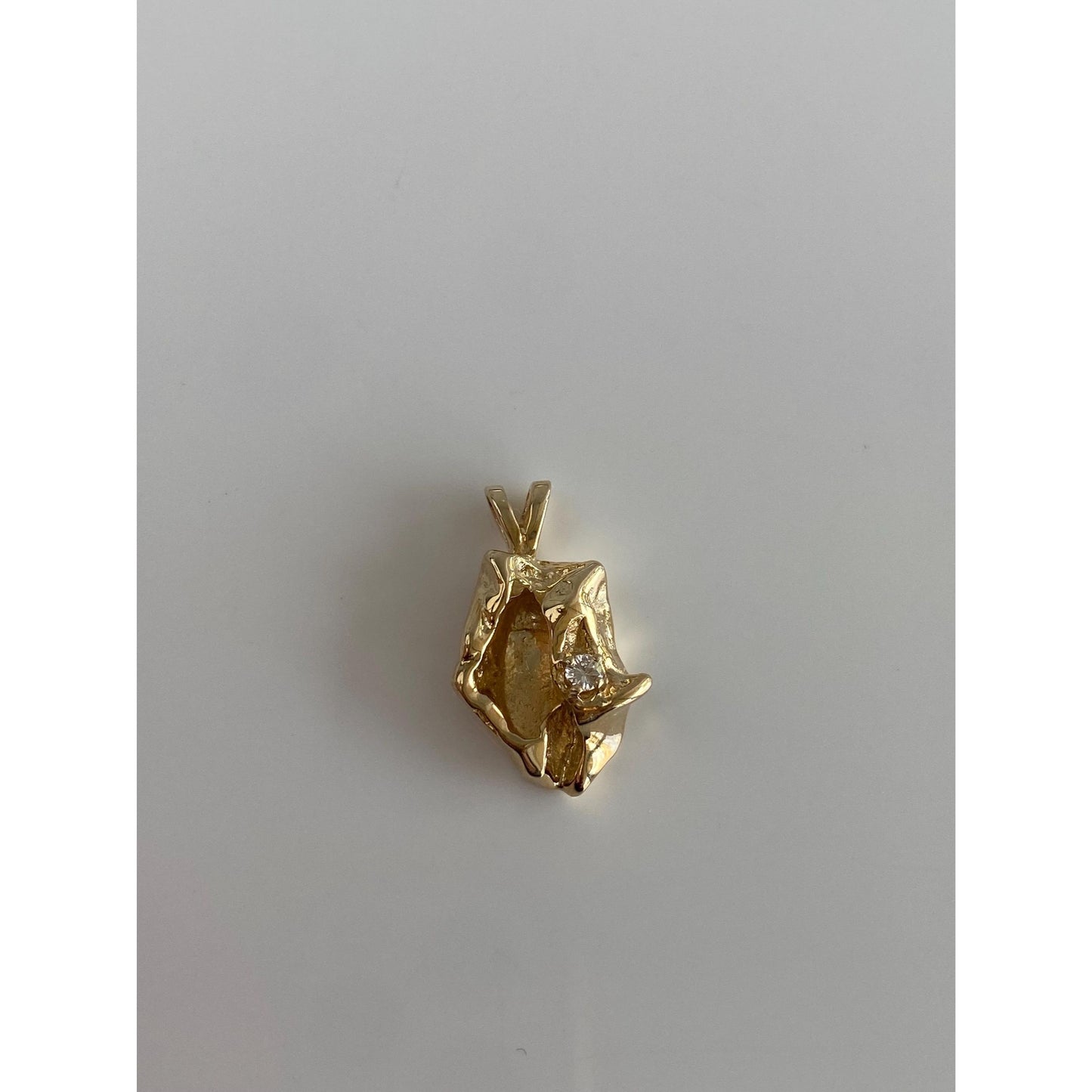 Vintage Solid 14k Yellow Gold Diamond Organic Charm