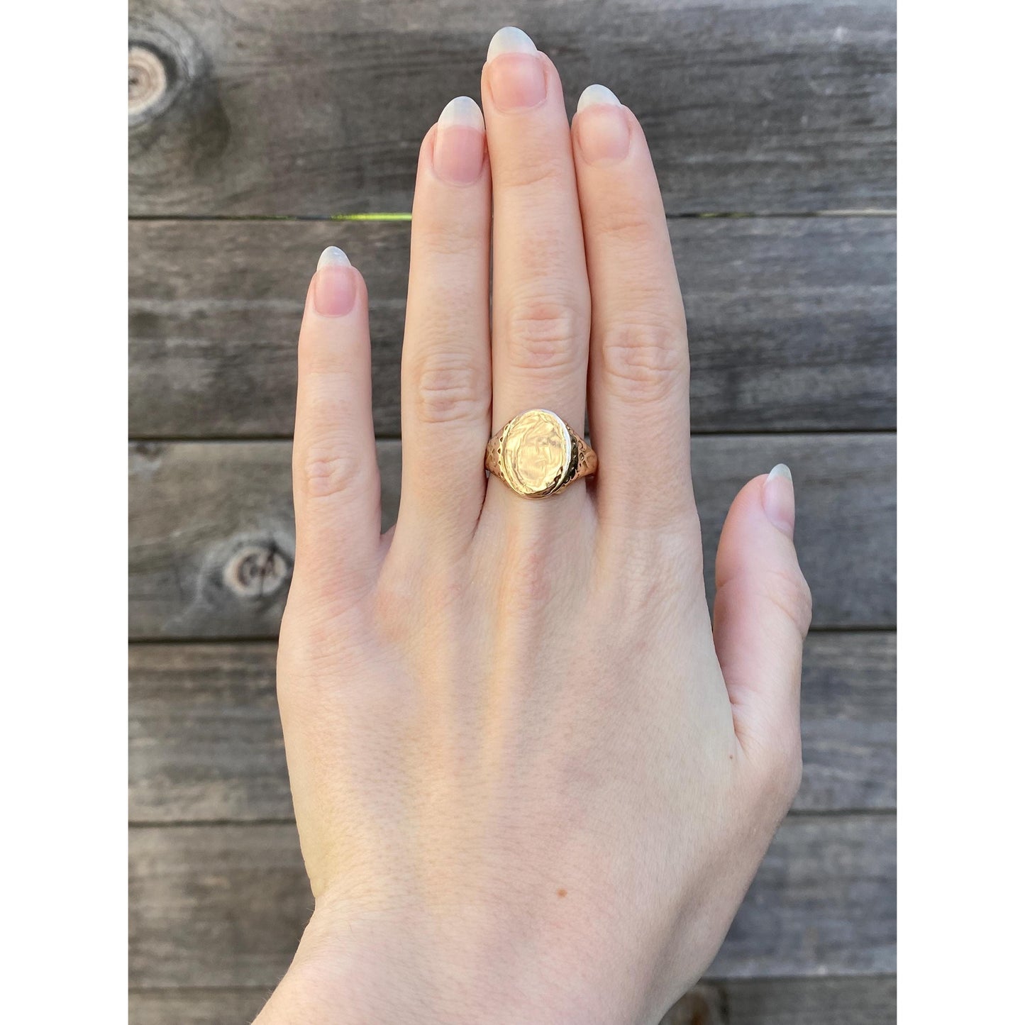 Vintage Solid 10k Yellow Gold Designed Signet Ring - Size 8.5
