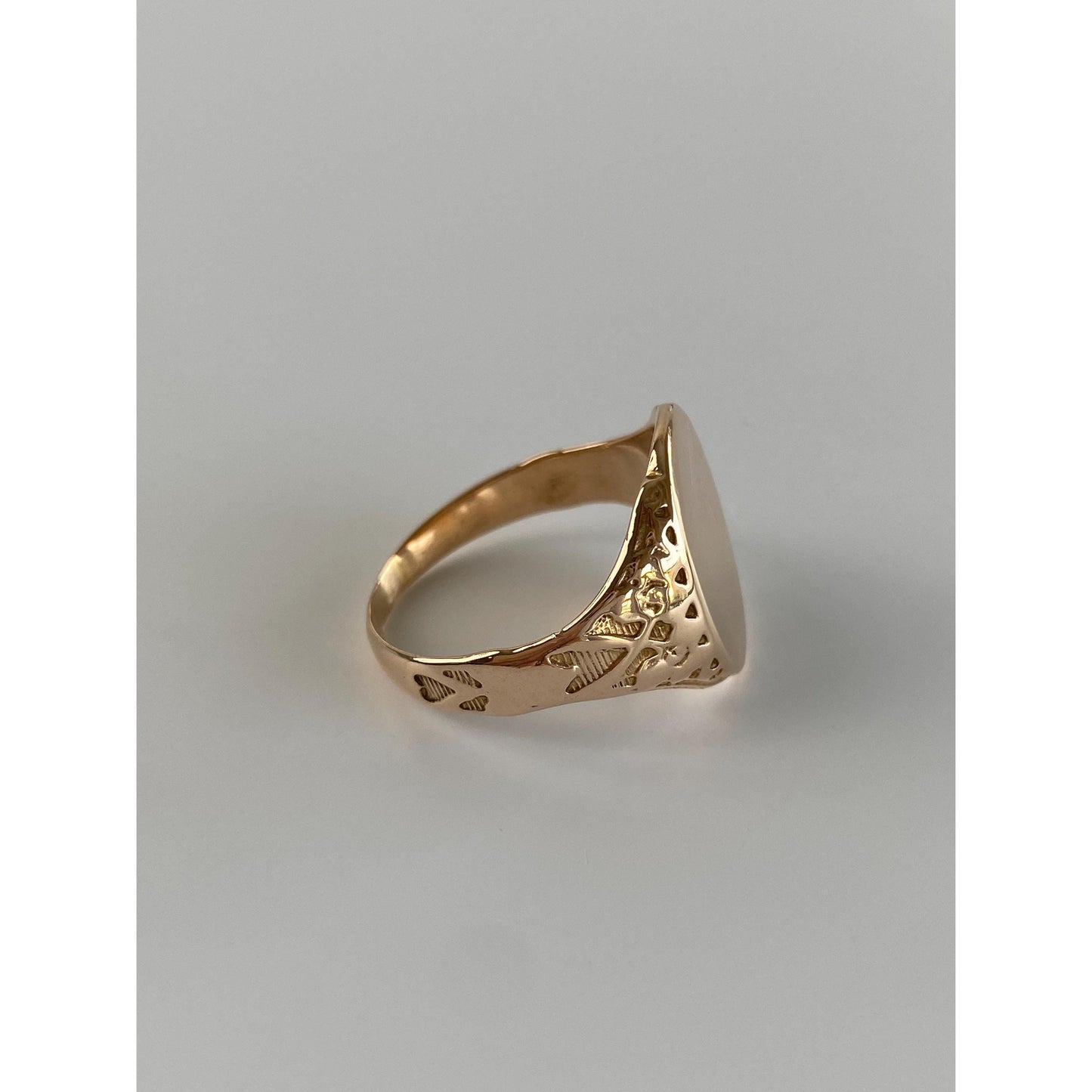 Vintage Solid 10k Yellow Gold Designed Signet Ring - Size 8.5