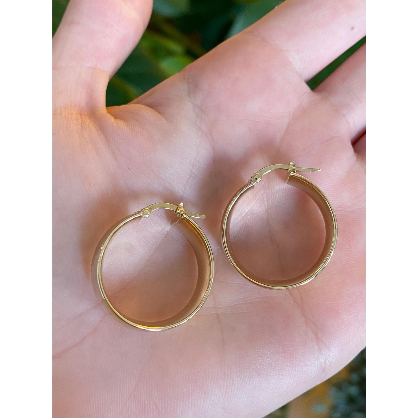 Vintage 14k Yellow Gold Chunky Hoop Earrings