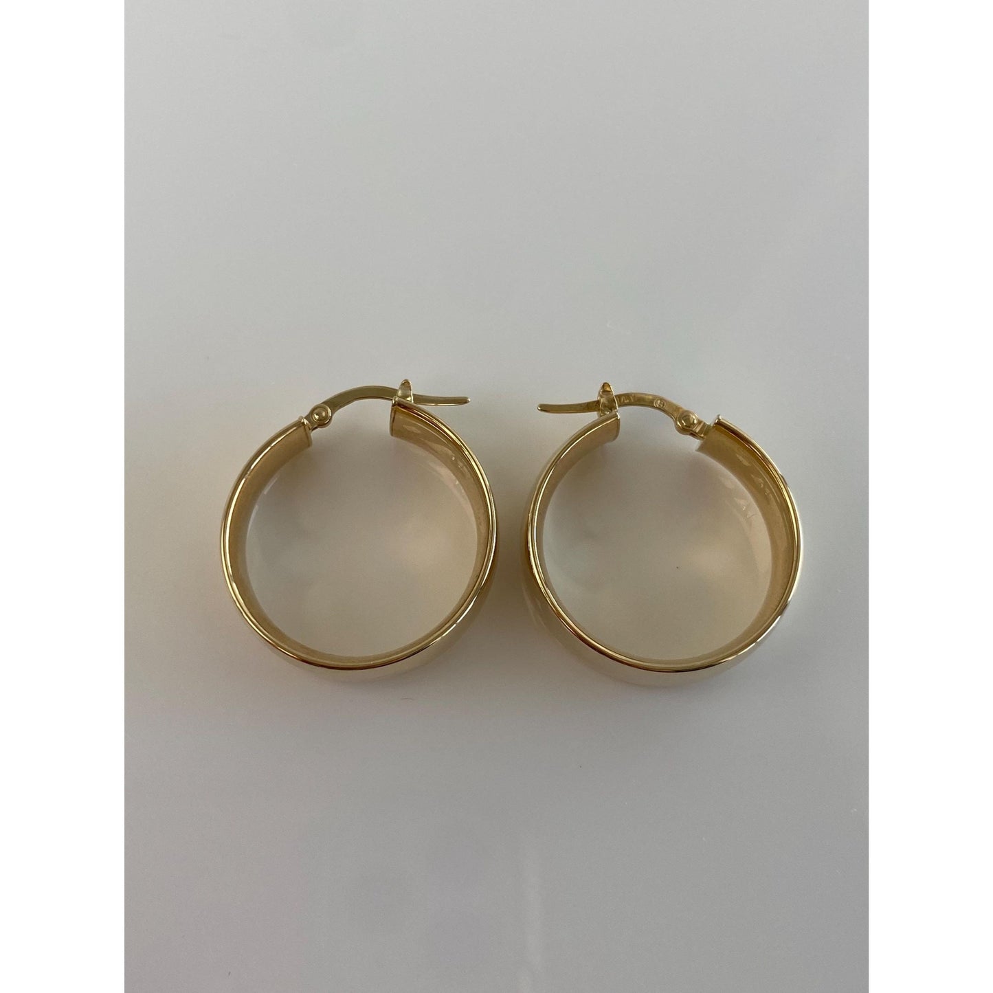 Vintage 14k Yellow Gold Chunky Hoop Earrings