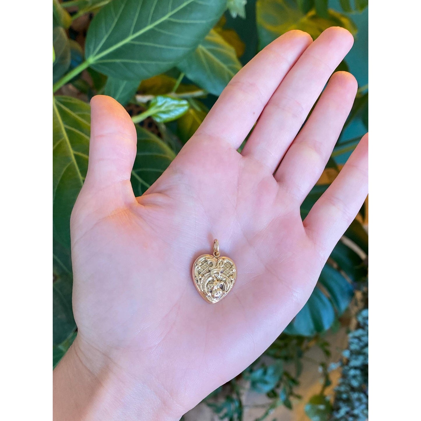 Vintage 10k Yellow Gold Pattern Cherub Heart Charm