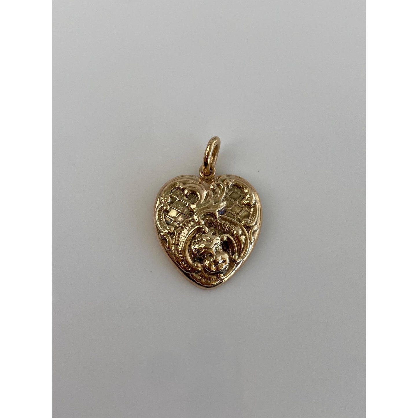Vintage 10k Yellow Gold Pattern Cherub Heart Charm