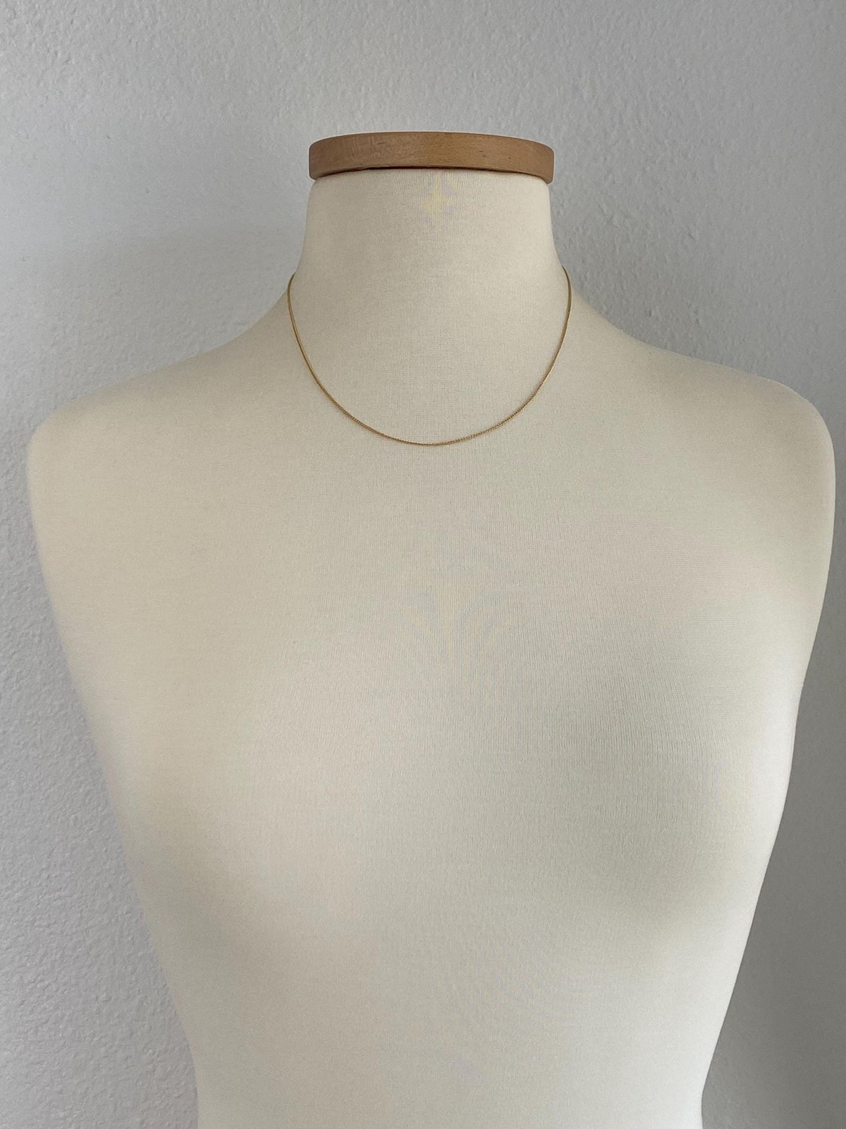 Vintage Solid 14k Yellow Gold Dainty Curb Chain Necklace - 18.5 inches