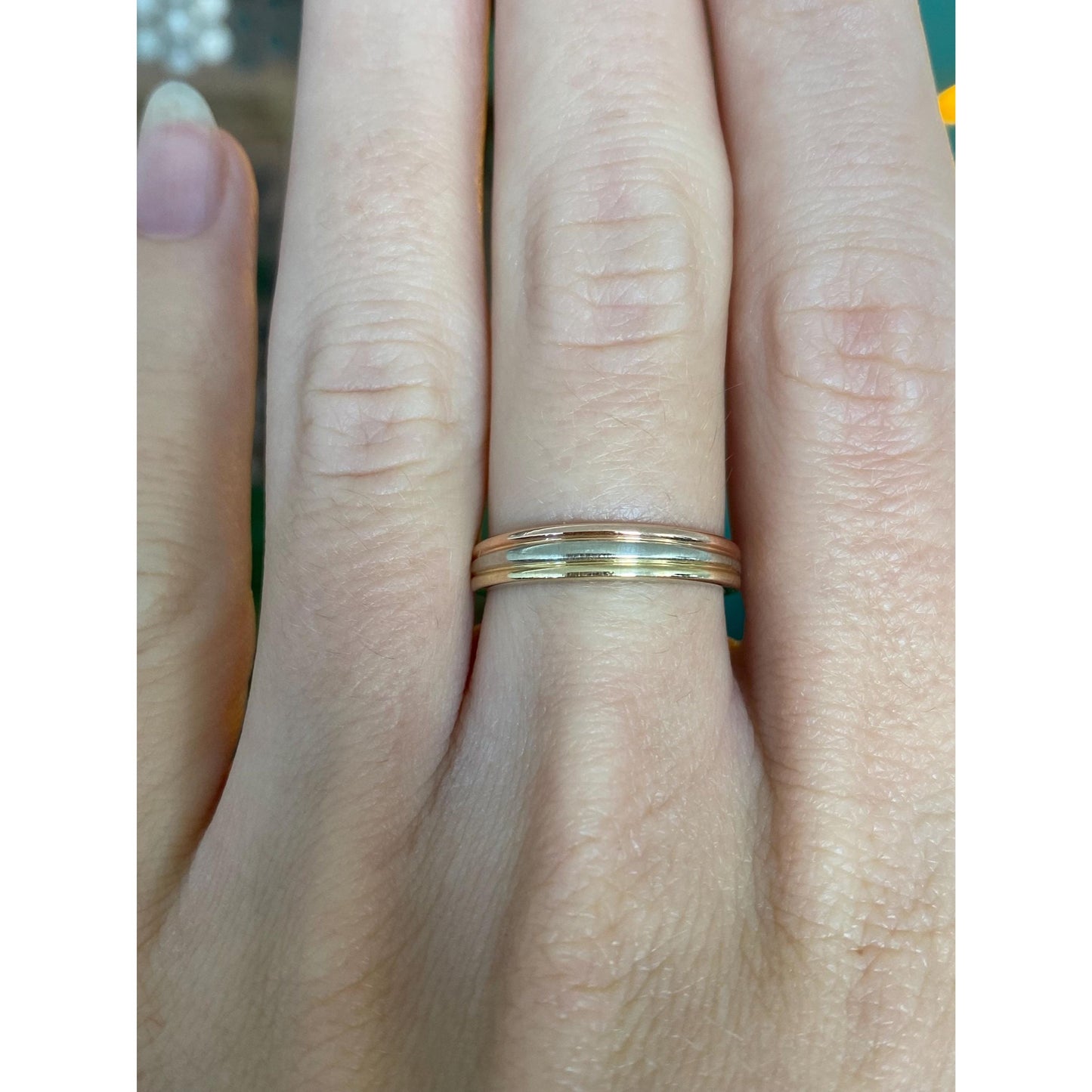 Vintage Solid 14k Tri Tone Gold Lined Ring Band - Size 6