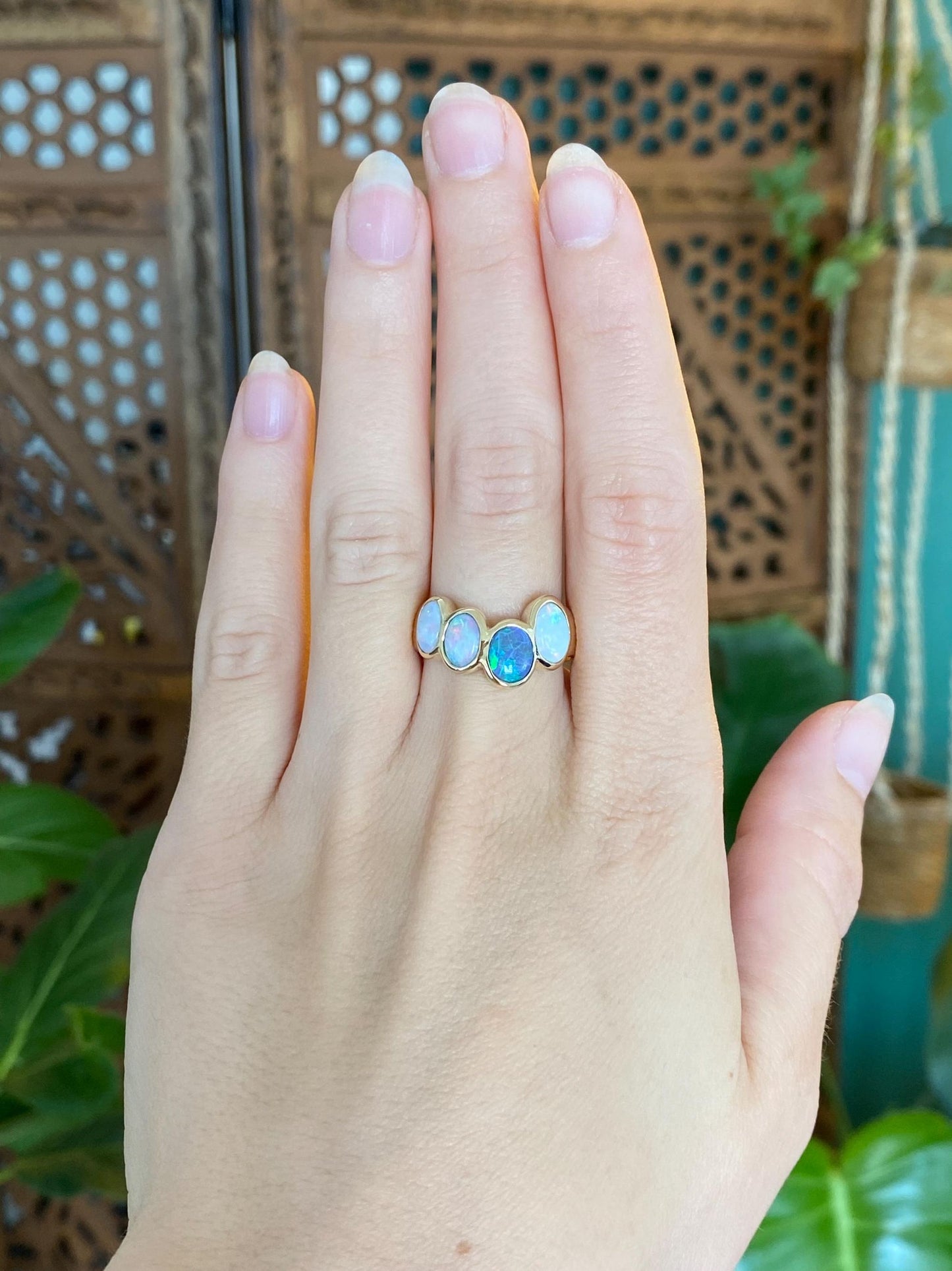 Vintage Solid 14k Yellow Gold Opal Row Ring - Size 7.25