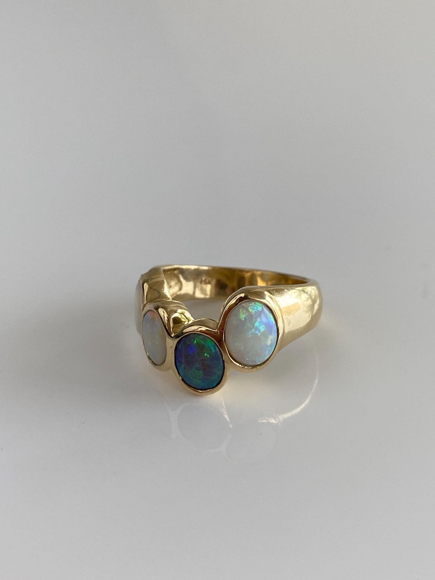 Vintage Solid 14k Yellow Gold Opal Row Ring - Size 7.25