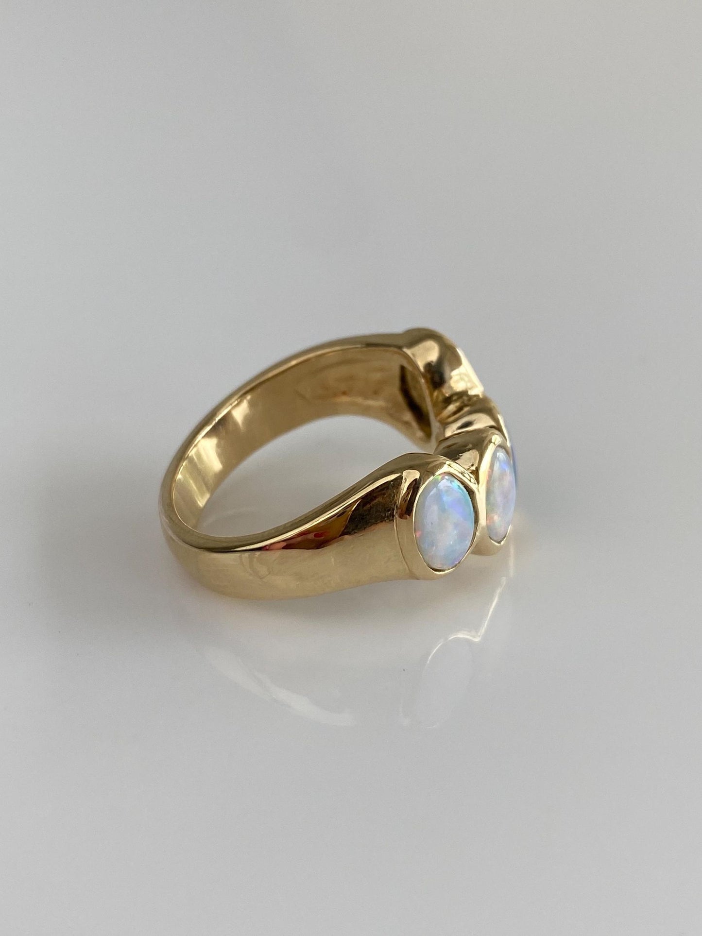 Vintage Solid 14k Yellow Gold Opal Row Ring - Size 7.25