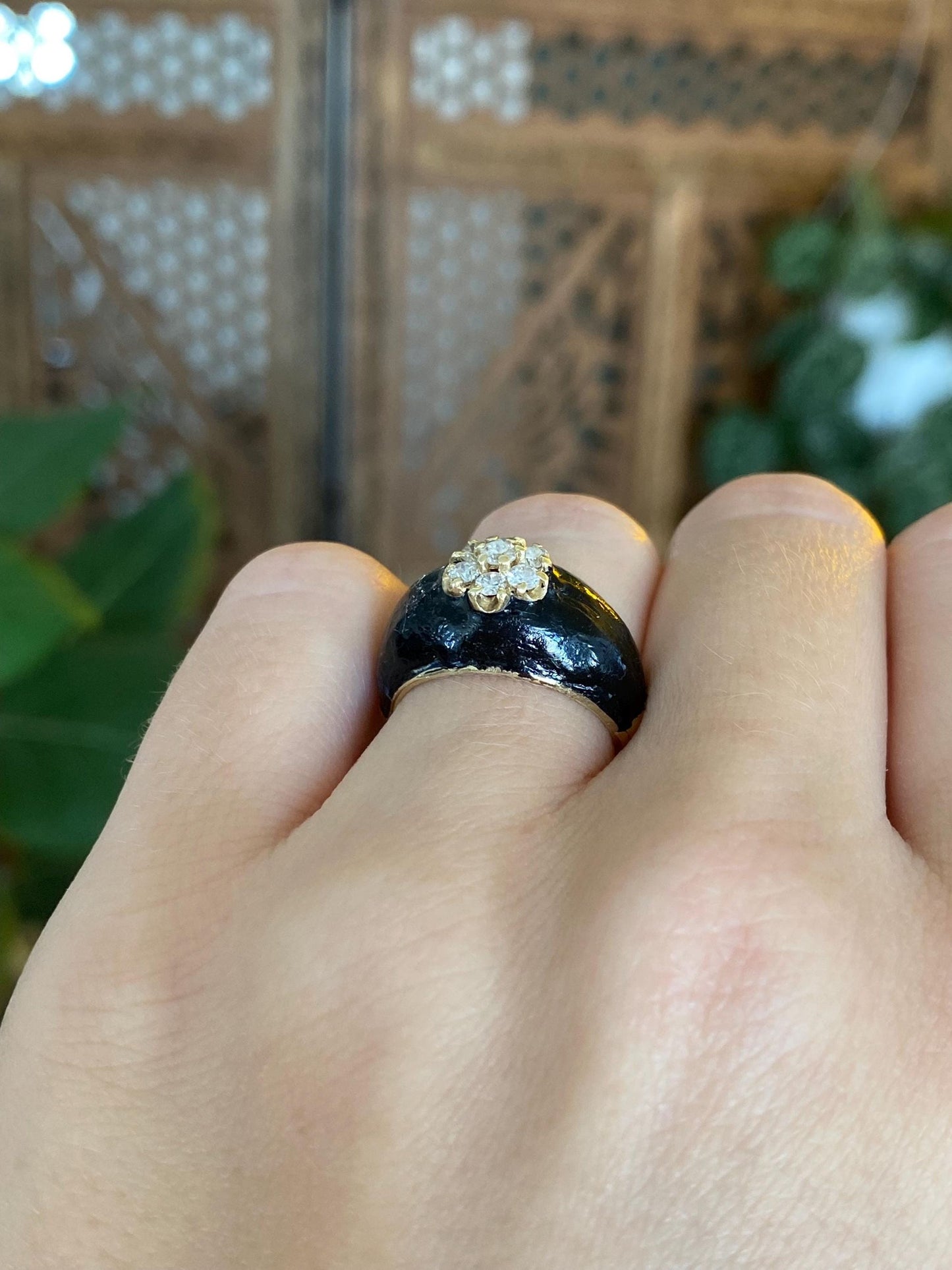 Vintage Solid 14k Yellow Gold Black Enamel Diamond Flower Ring Band - Size 5.25