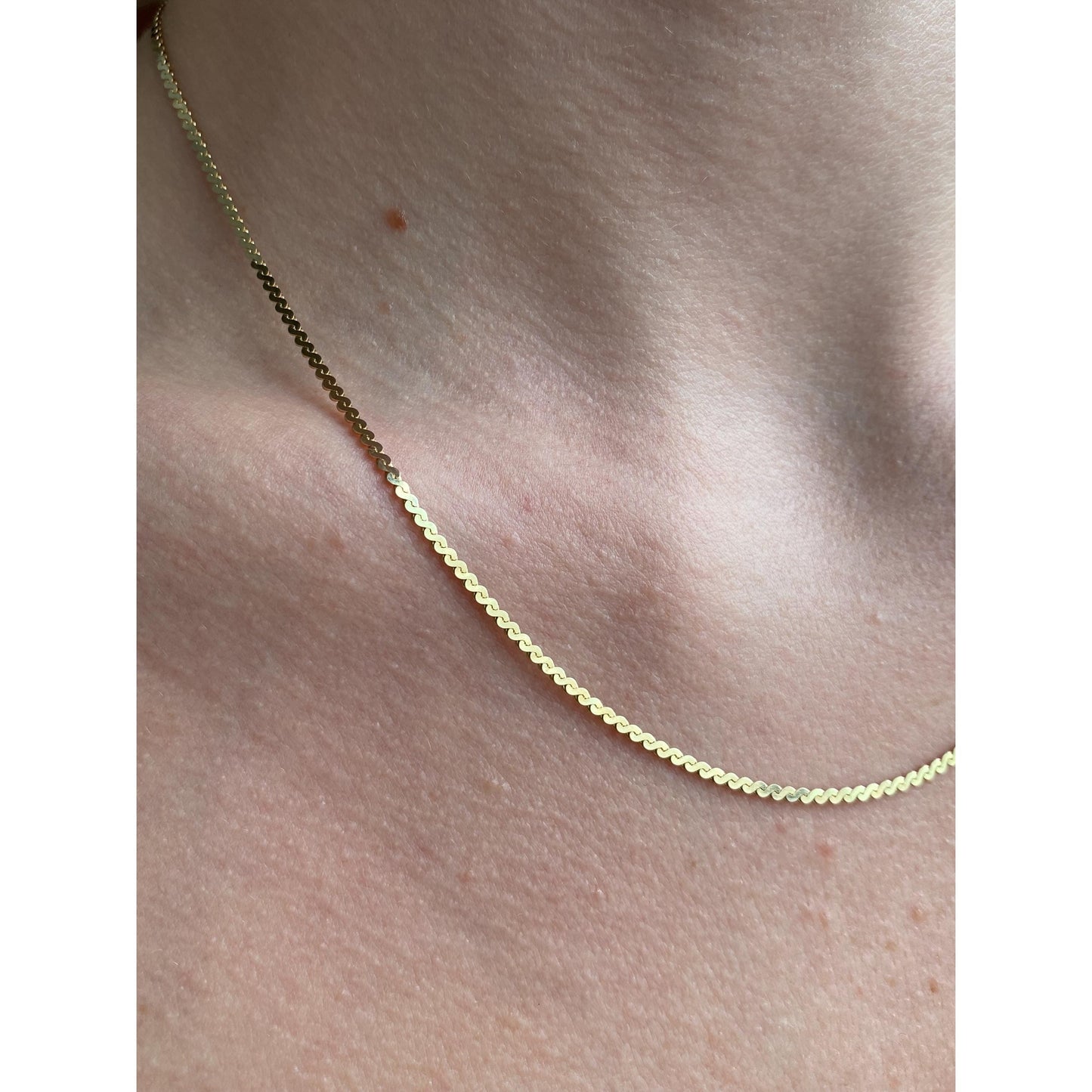 Vintage Solid 14k Yellow Gold Serpentine Chain Necklace - 17.5 inches