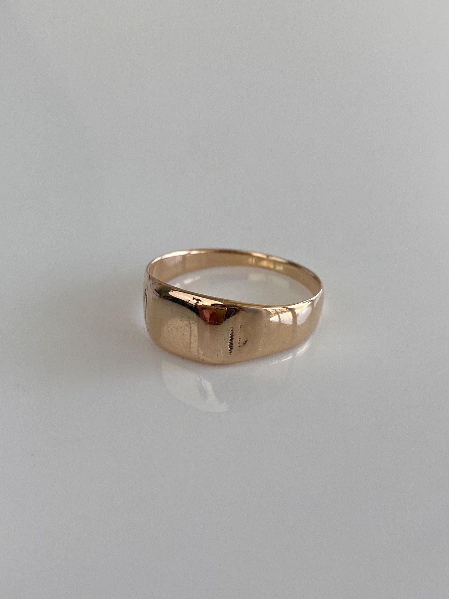 Vintage Solid 12k Rosey Gold Ring - Size 7.75