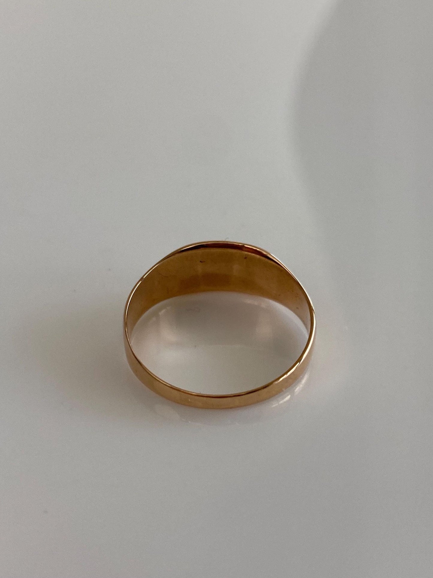 Vintage Solid 12k Rosey Gold Ring - Size 7.75