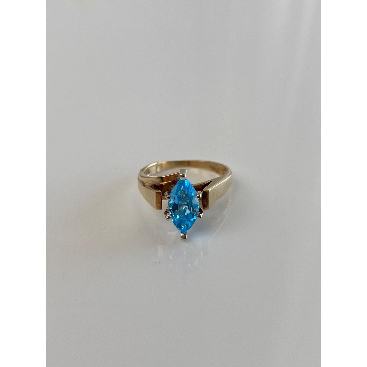 Vintage Solid 10k White & Yellow Gold Marquis Topaz Ring - Size 5